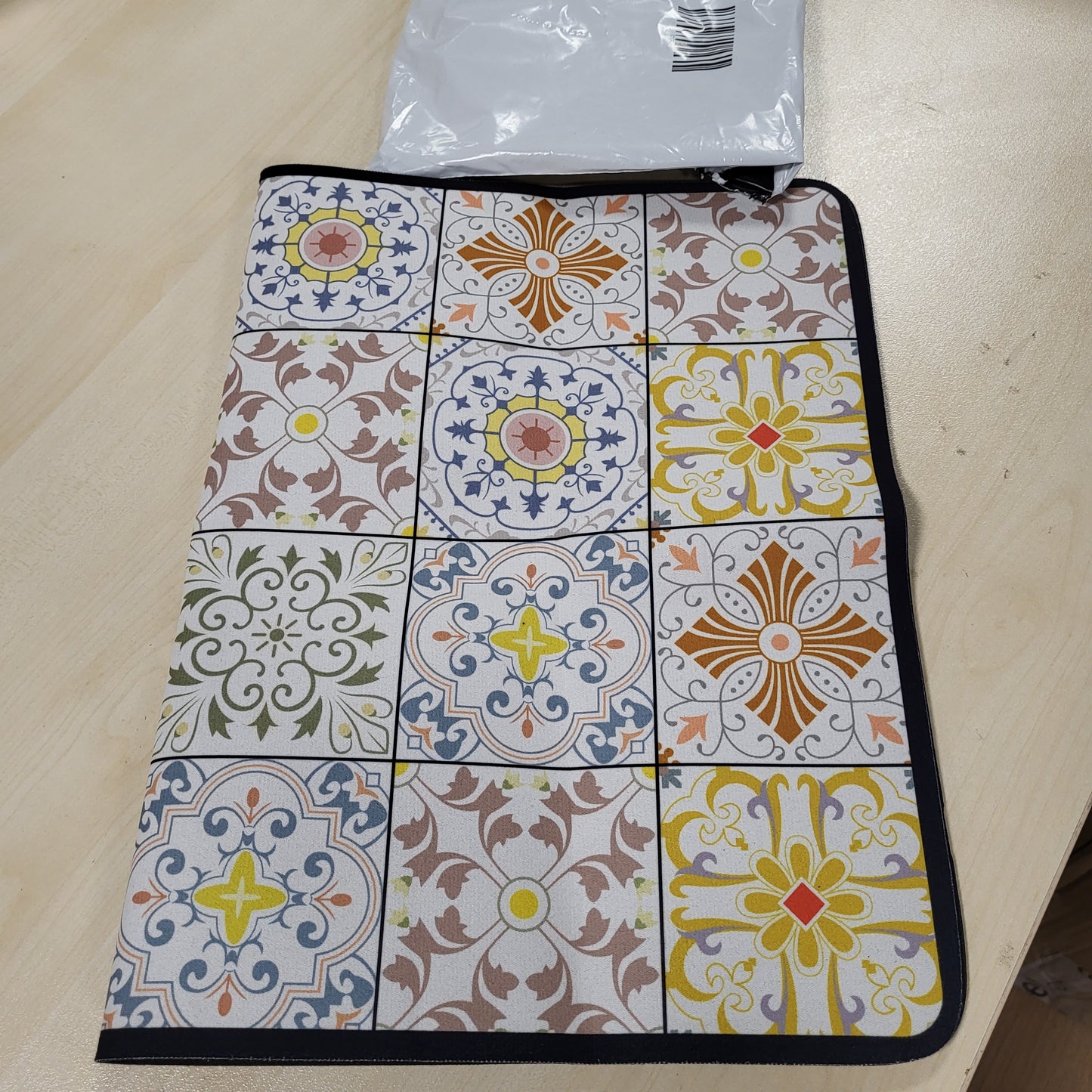 229821 - XYUAYAMZ Tapet Kullues për Enë Thithëse 40x60 cm - Jo-Rrëshqitës, i Lahet, për Makinë Kafeje dhe Lavaman Kuzhine