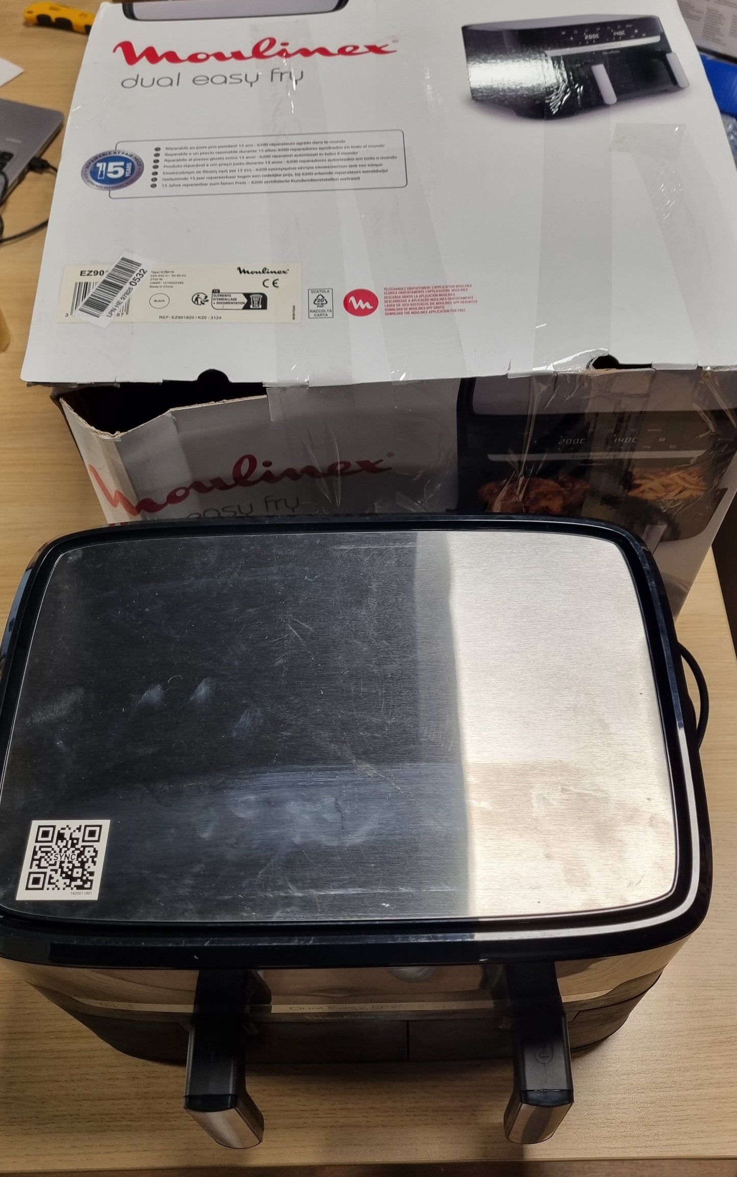 94172 - MOULINEX Fritezë me Ajër Dual Easy Fry, Shportë Dyfishtë XL, Kapacitet 8.3L/2.2kg, Element Ngrohës i Dyfishtë Sipërm, 7 Programe, e Përshtatshme për 6-8 Persona, Aplikacion për Receta, Pjesët Mund të Lajnë në Lavastovilje, Modeli EZ9018