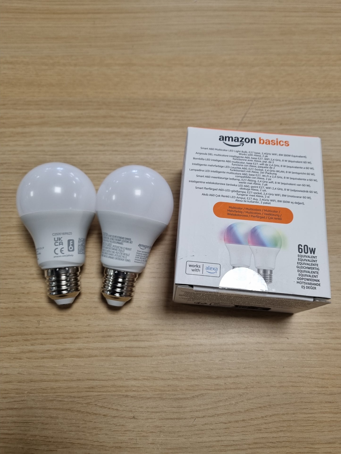 172347 - AMAZON BASICS Llambë LED Inteligjente që Ndryshon Ngjyrë, Formati E27, 8W (Ekuivalente me 60W), Funksionon Vetëm me Alexa, Pako prej 2, Shumëngjyrëshe