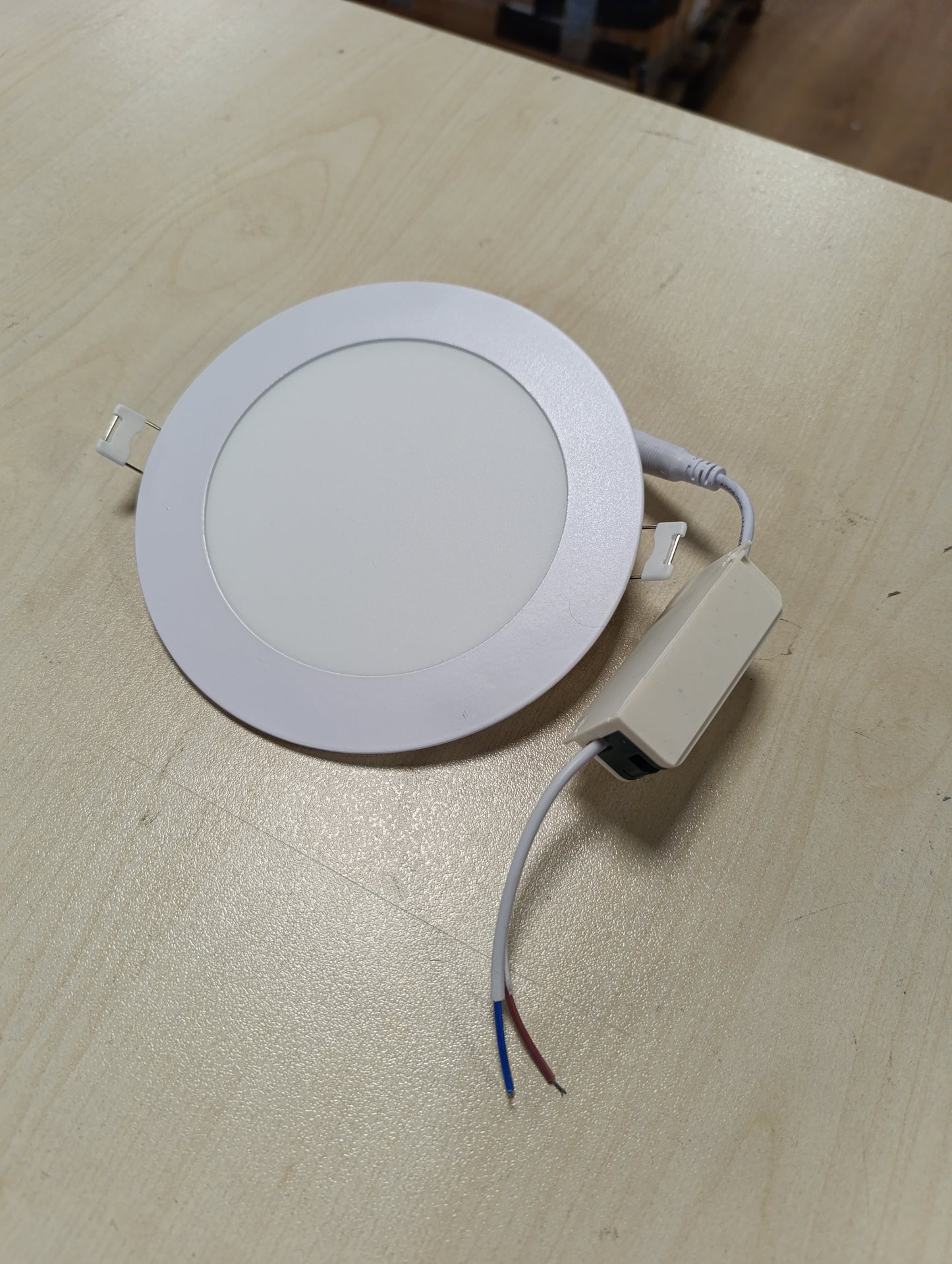 216811 - JANDEI Ndriçues poshtë me panel LED, 9W, 4200K, për ambiente të brendshme