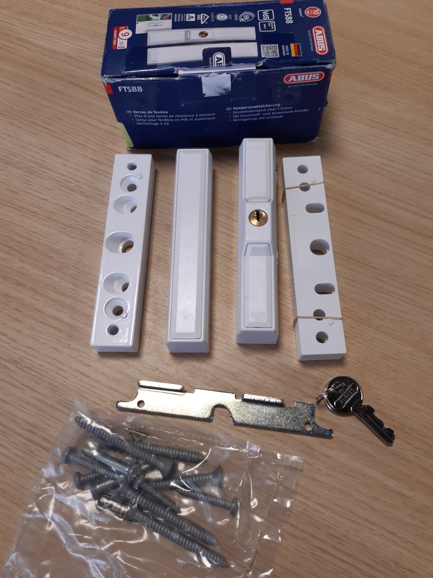 165458 - ABUS FTS88 AL0125 Kyç shtesë për dritare me 2 bulona çeliku të ndërlidhura, të kyçura njësoj, Niveli i sigurisë ABUS 9 - 31739 - Ngjyra e bardhë