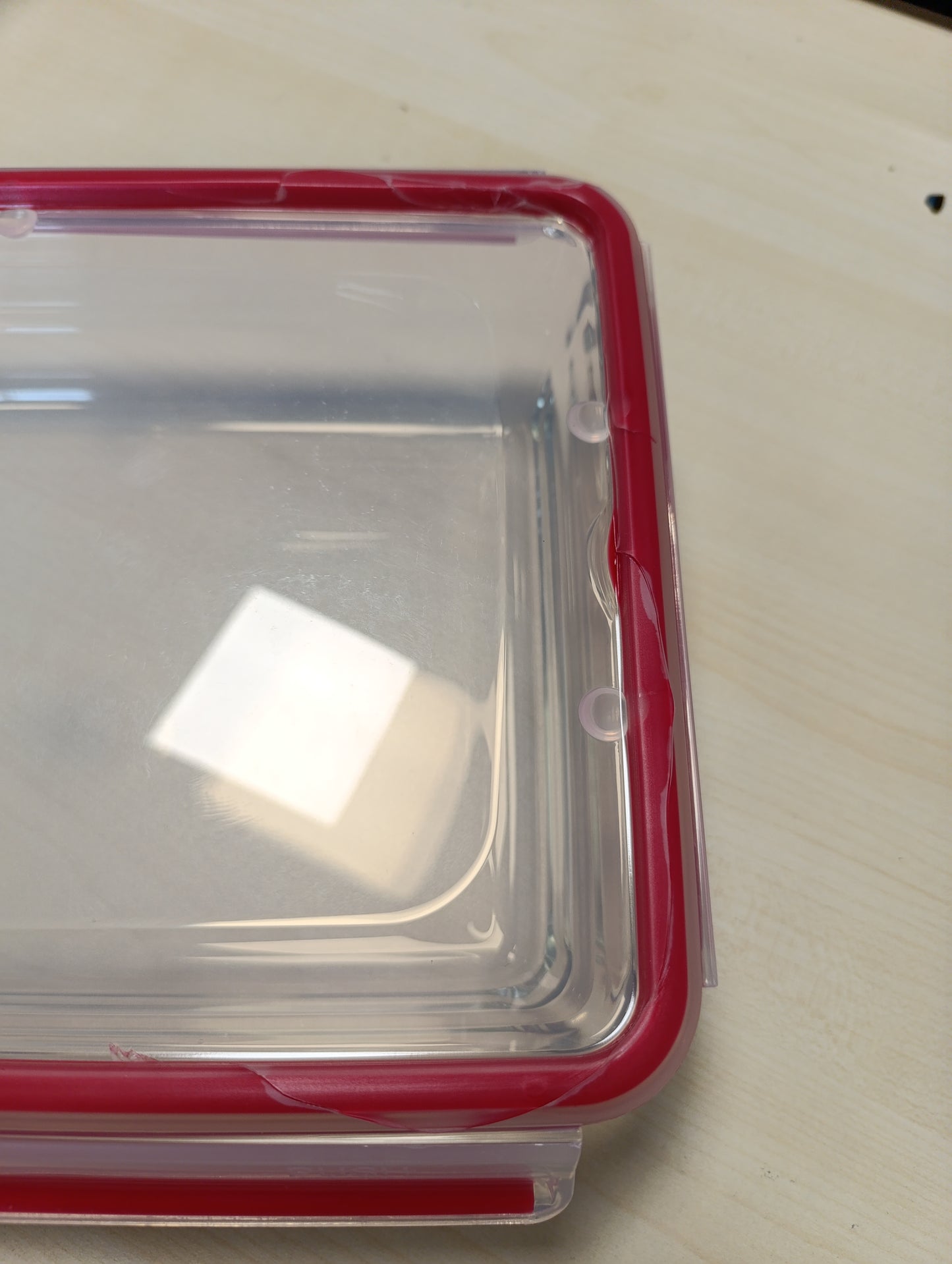 261472 - EMSA Enë qelqi për ruajtjen e ushqimit Clip & Close, drejtkëndëshe, 3 L, 100% e papërshkueshme nga rrjedhjet, e kuqe, transparente, N10412