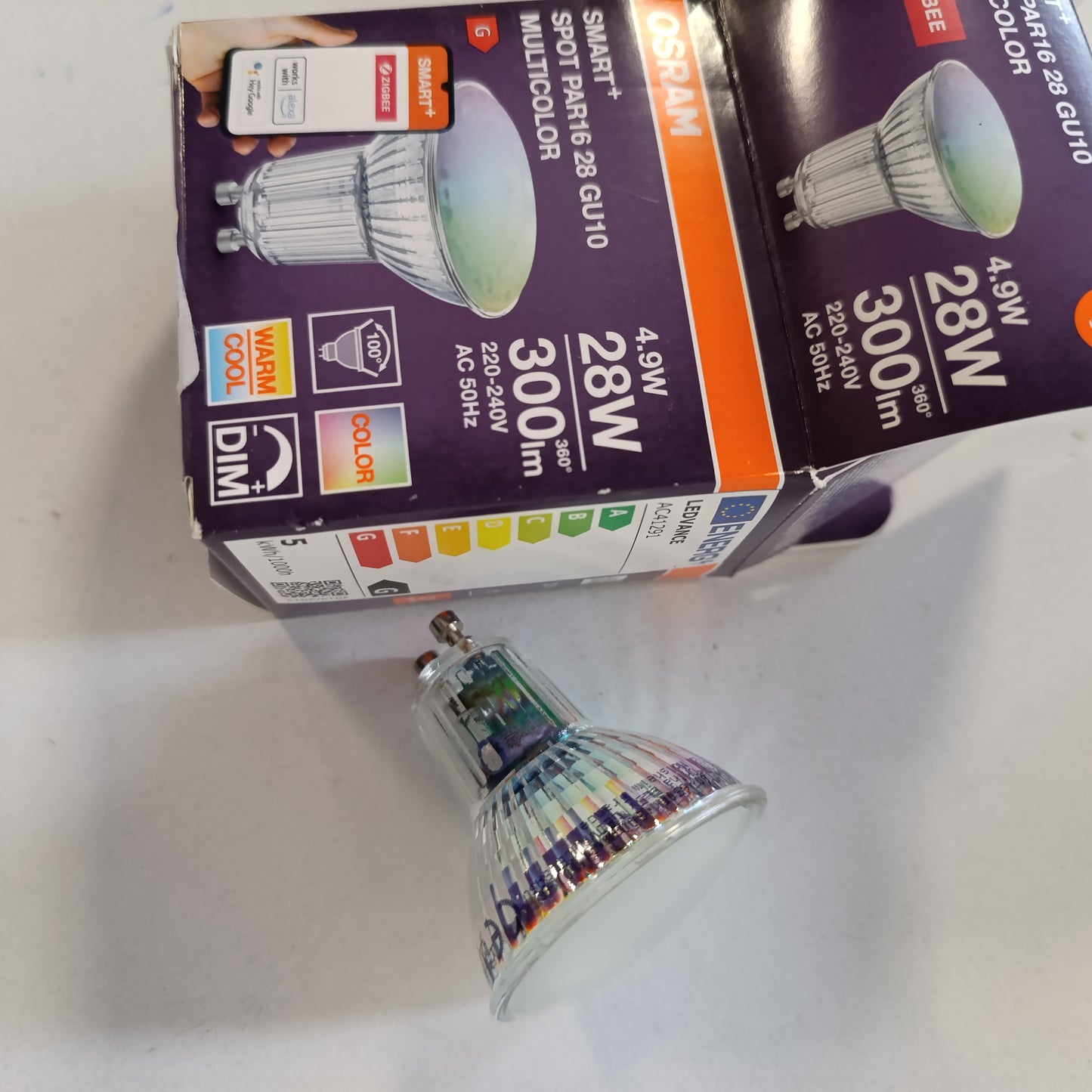 197061 - OSRAM Reflektor SMART LED Spot PAR16 GU10, 4.9W, ZigBee 3.0, RGBW me 16 Milion Ngjyra, i Errësueshëm, Kontroll i Mundshëm Nga Aplikacioni, Kompatibël me Alexa