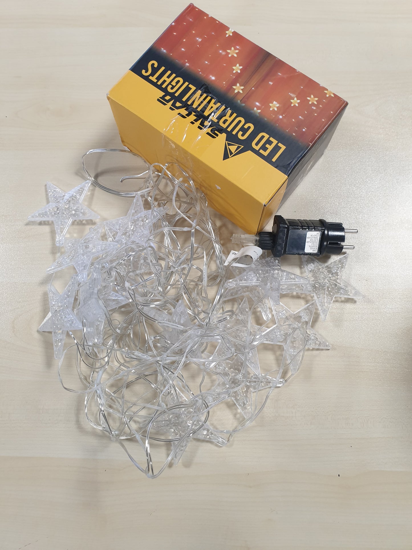 135908 - SALCAR LED Drite Perde me Yje, 3m 222 Drita, Perde me Fije me Kohëmatës, Dekorime Krishtlindjesh, Uji IP44 i Papërshkueshëm, për Dhomë të Ndenjës dhe Ballkon, Përdorim brenda dhe Jashtë