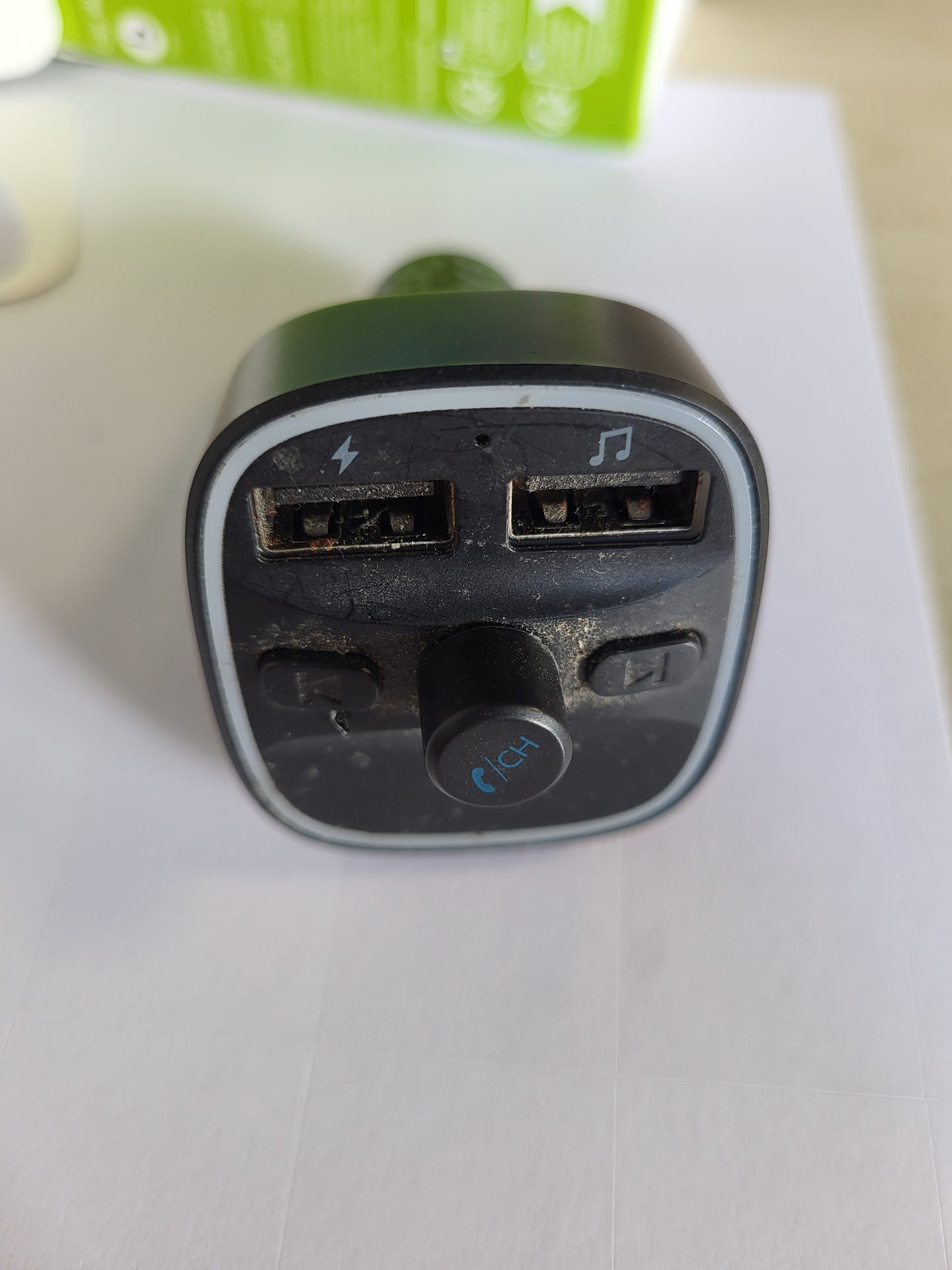 267034 - GIZMOVINE Transmetues FM Bluetooth për makinë me përforcues basesh, USB C PD 30W + QC3.0 18W, MP3 Player