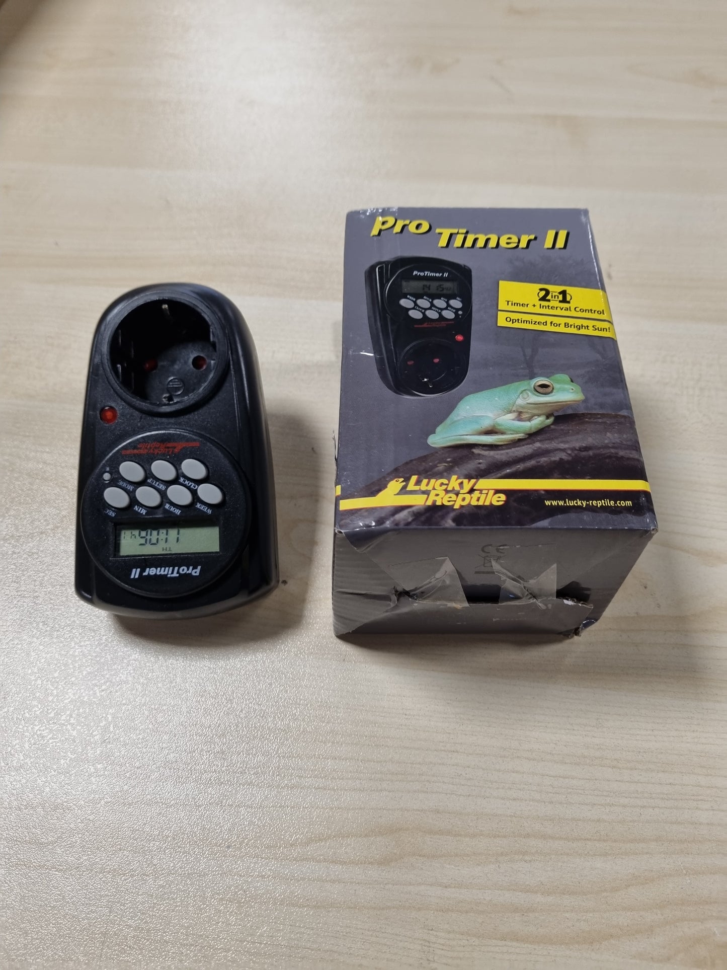 251638 - Lucky Reptile Pro II Kohëmatësi dixhital me kontroll intervalesh, Prizë e programueshme me 8 programe, Kohëmatësi Terrariumi, 3500W
