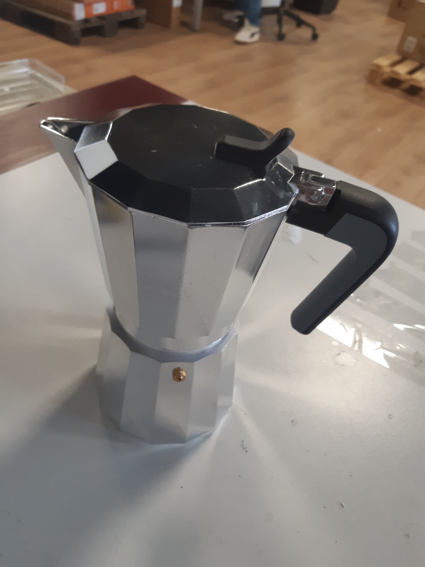 208817 - BRA DELUXE Kafeteri, Kapaciteti për 12 Tasa, Materiali: Alumini