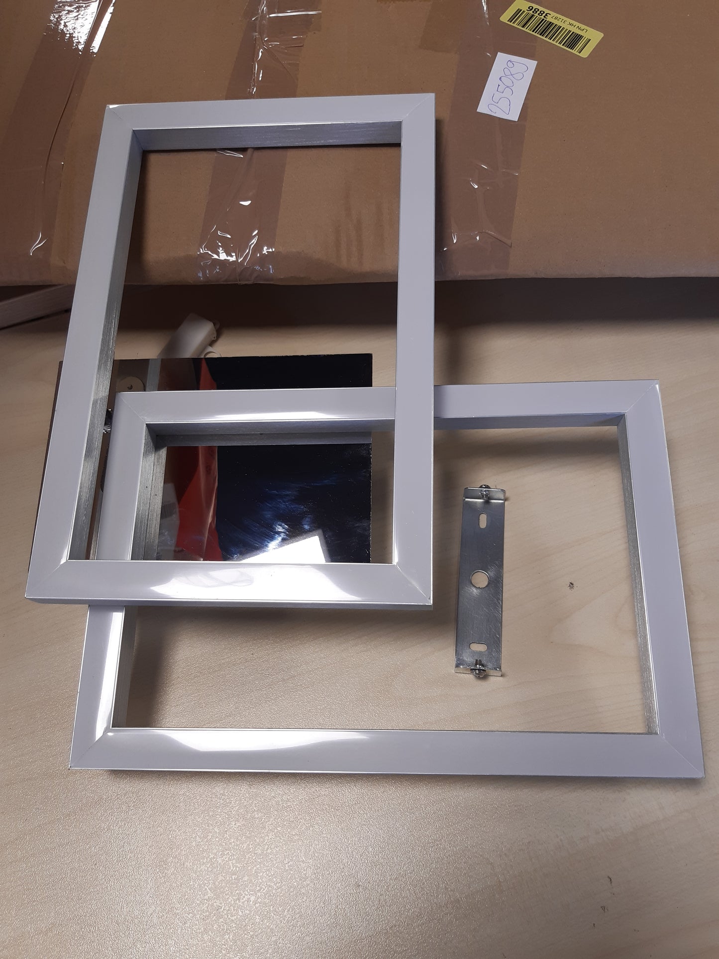 255089 - BKLicht Llambë tavani LED, e rregullueshme nga e bardha e ngrohtë në të bardhë të ftohtë, RGB, 50x38x9.1 cm, krom-alumin