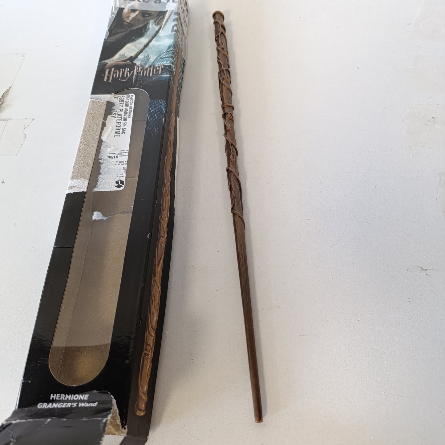 196682 - HARRY POTTER - Shkopi Magjik i Hermione Granger, 38cm, Aksesor Filmash, për të Rritur, Përfshin: 1 Kuti Standarde Dritare, Koleksioni Fisnik