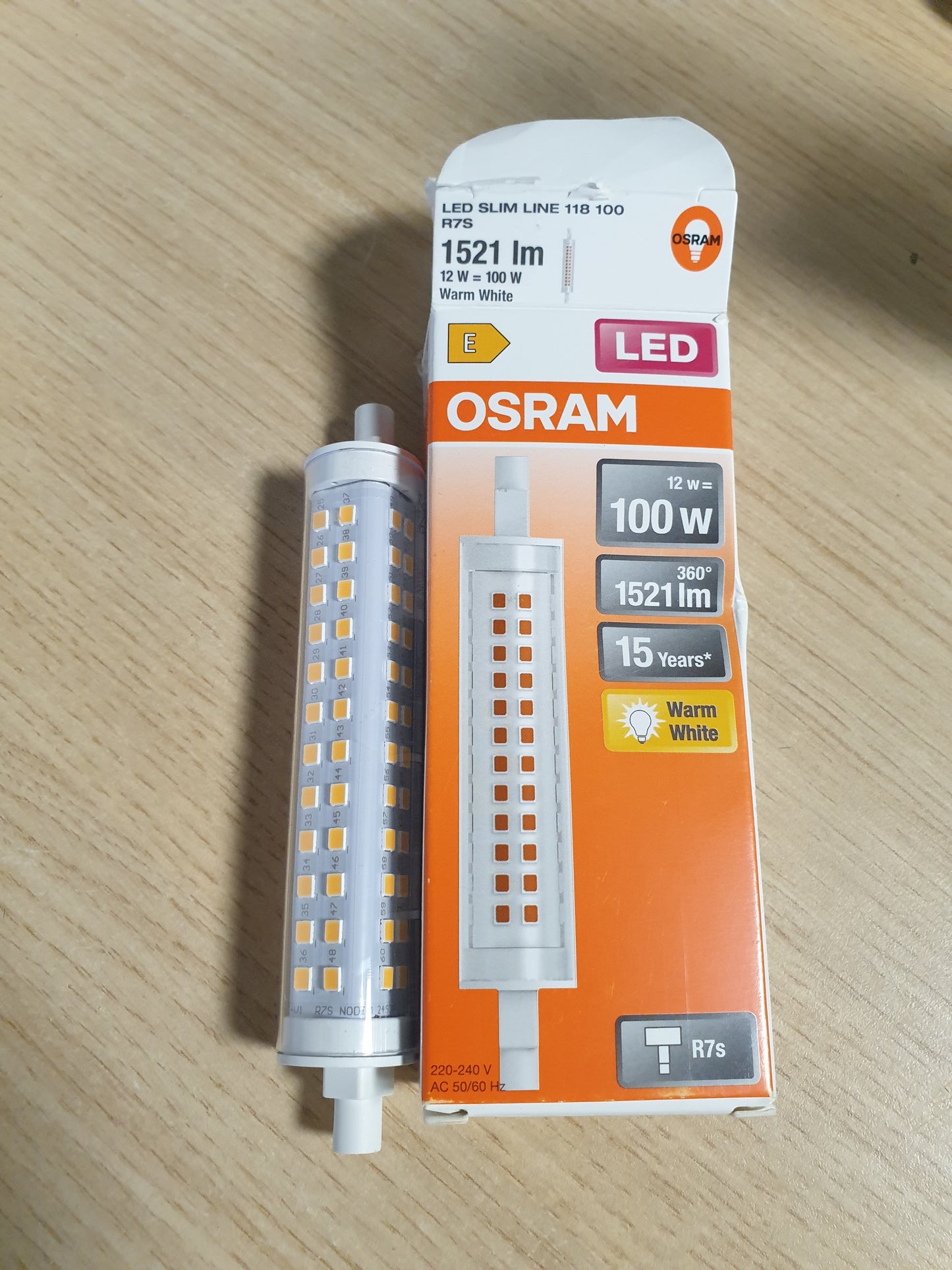 224714 - OSRAM Llambë me tub LED R7s, 12W, ekuivalente me 100W, e bardhë e ngrohtë (2700K)