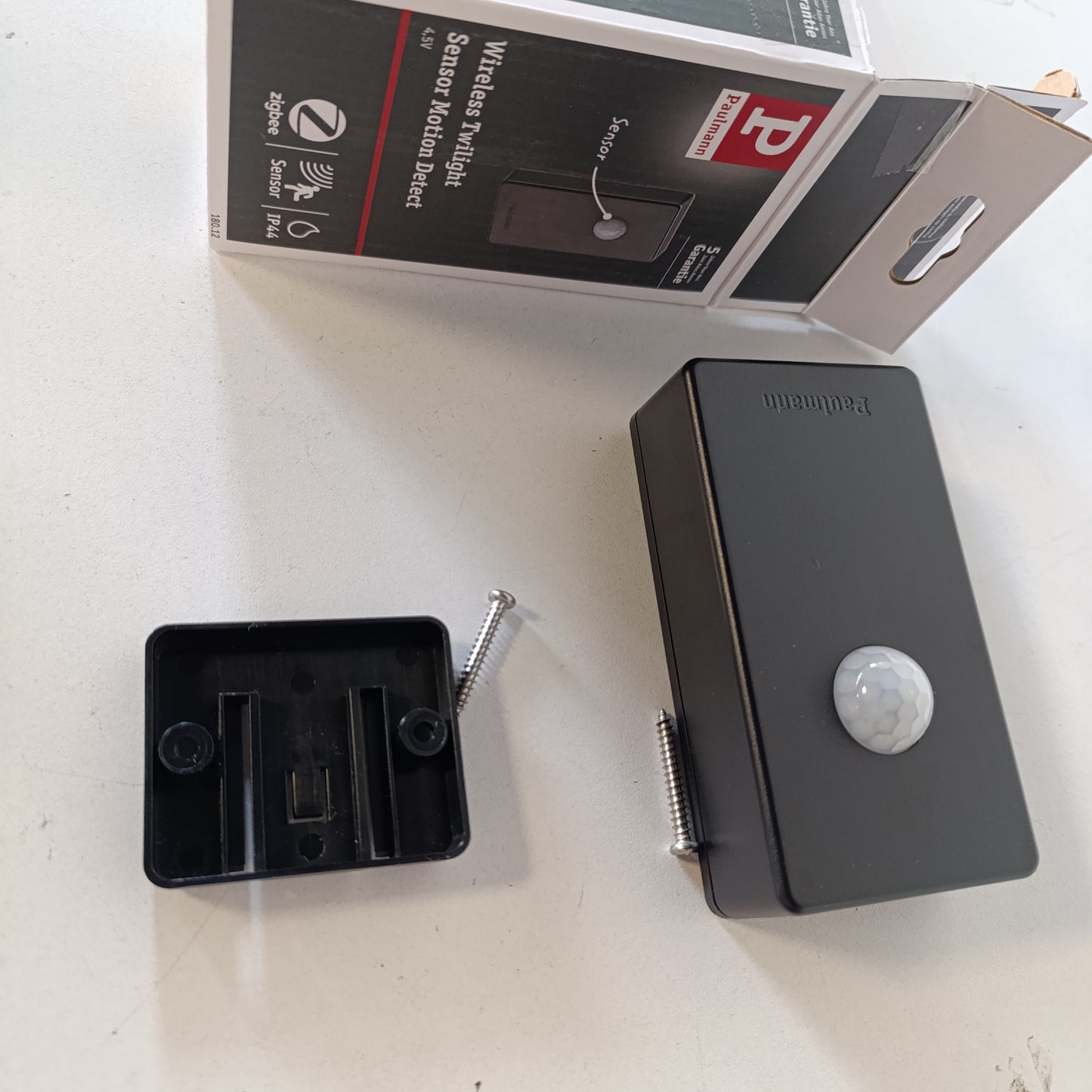 208554 - PAULMANN 18012, Sensor/Detektor Lëvizjeje ZigBee Plug & Shine, IP44, Kontroll Radio, Ngjyrë Antraciti