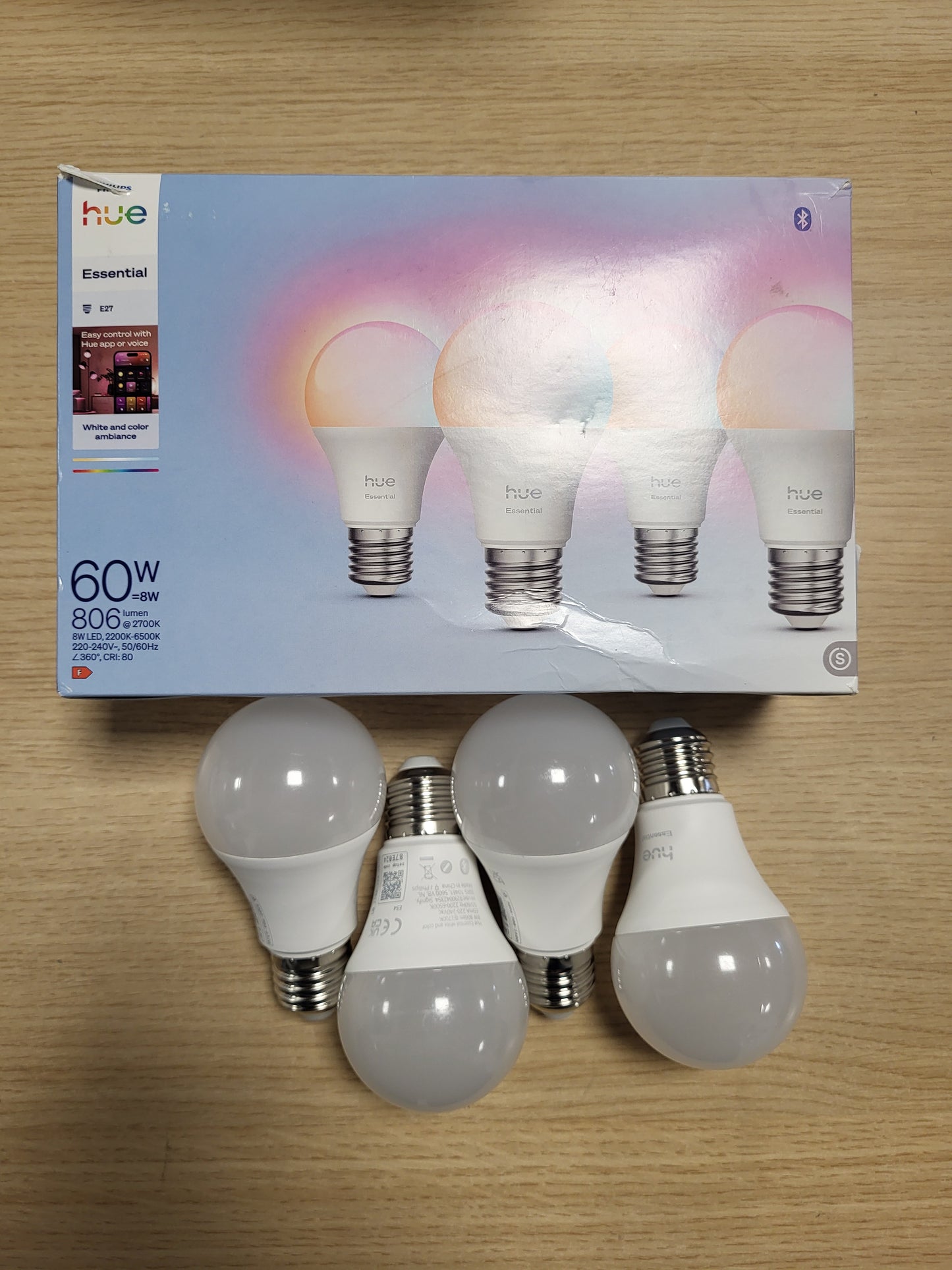 213211 - PHILIPS Ampulë LED A60, 8W, 2200-6500 K, 806 lm, Pako prej 4