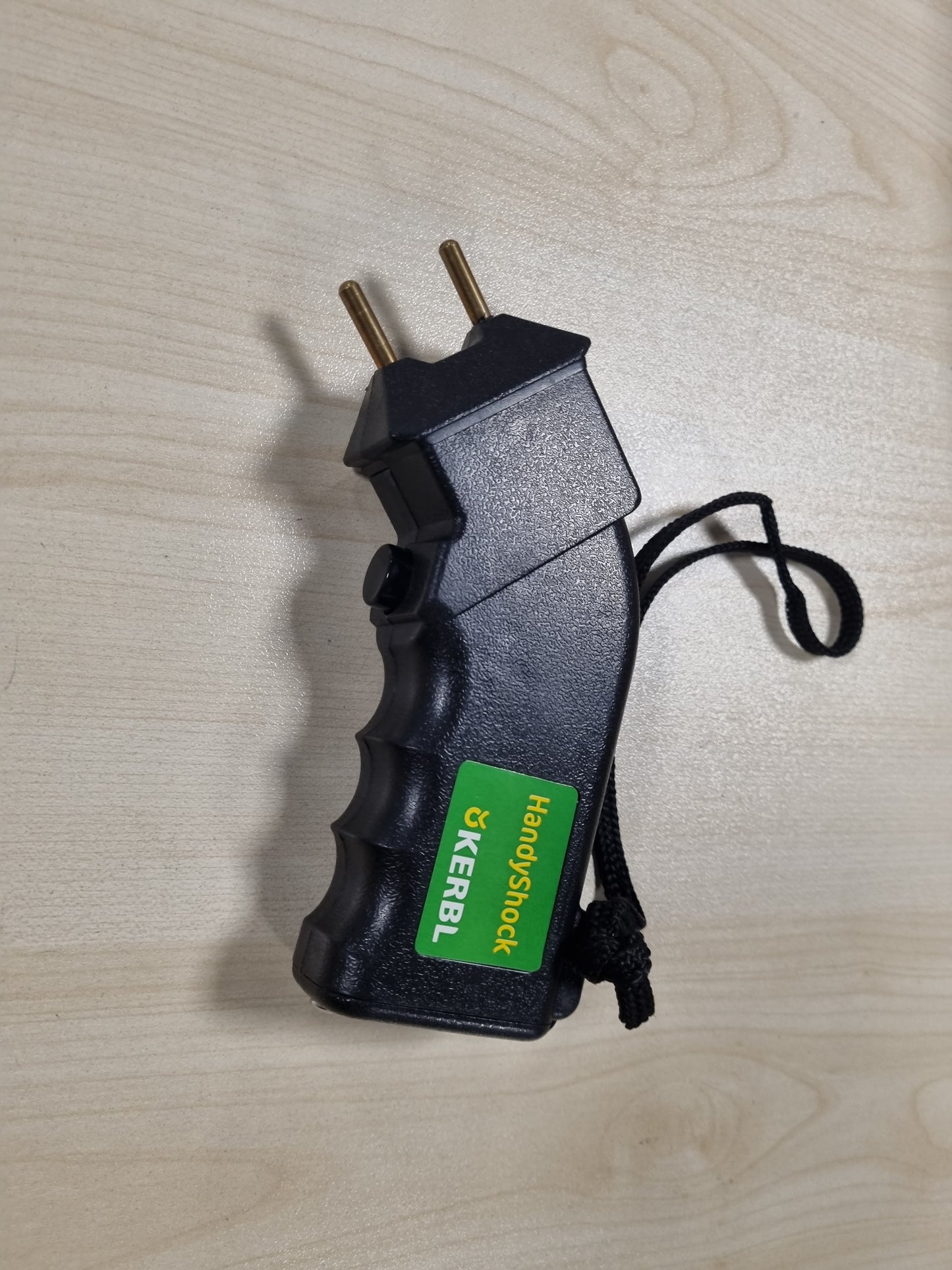 235900 - KERBL Çantë dore Viehtreiber HandyShock, 16 x 8 x 2.4 cm, tension maksimal 3800 V, plastike, shumë e lehtë, 11215