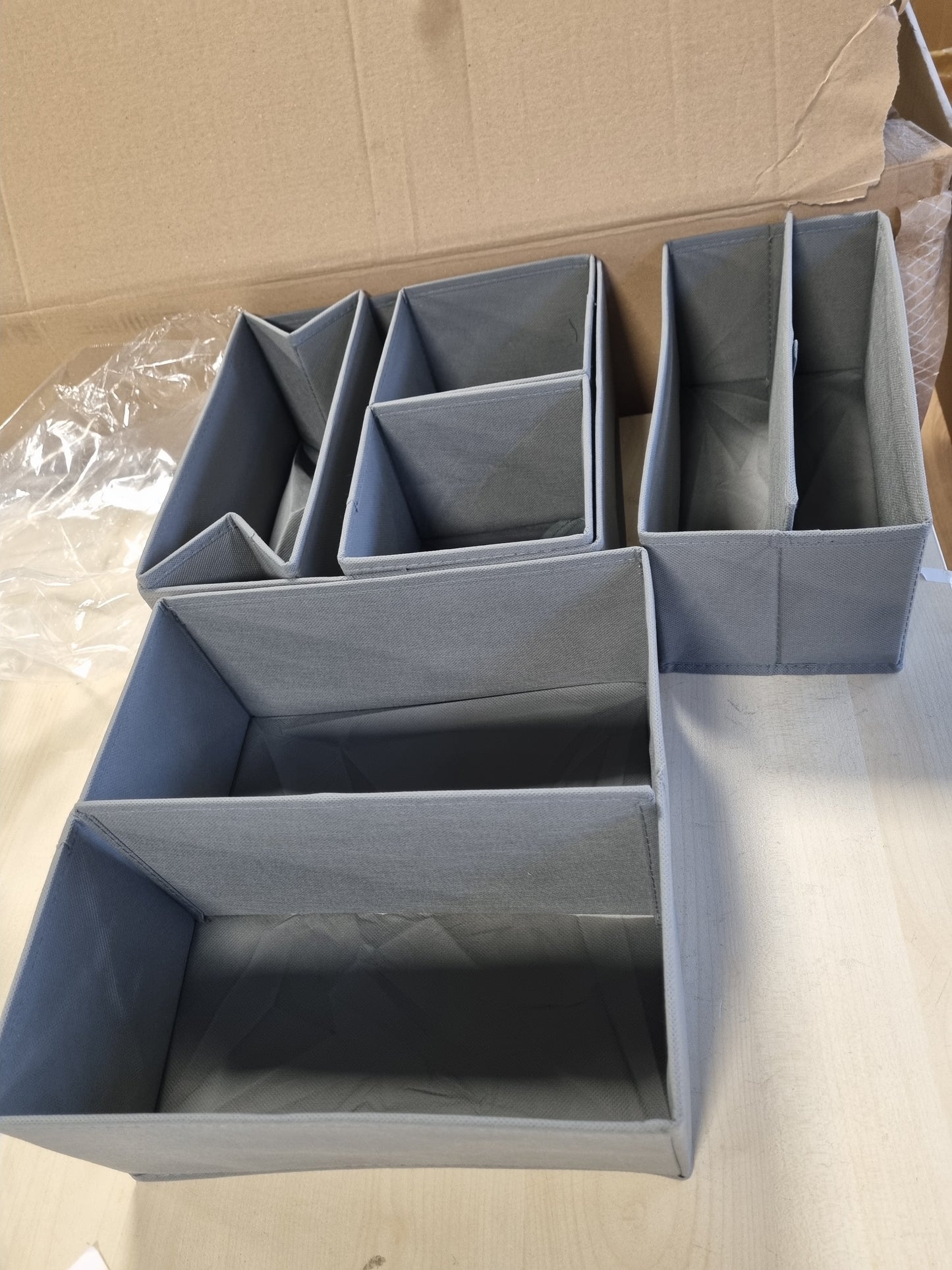 257272 - AMAZON BASICS Organizues/Sistem Ruajtjeje Rrobash i Palosshëm, 6 copë, Gri, për Gardërobë, Dhomë Gjumi ose Kuzhinë
