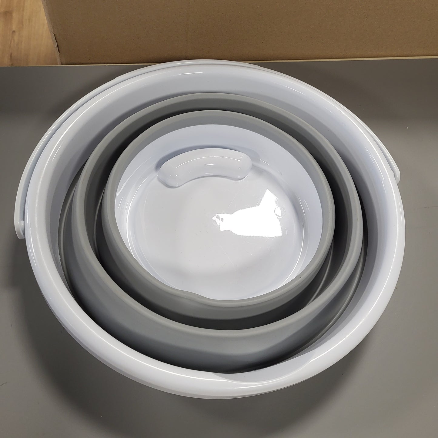257587 - Beldray Kovë e palosshme 10L, gri e bardhë, ideale për kamping
