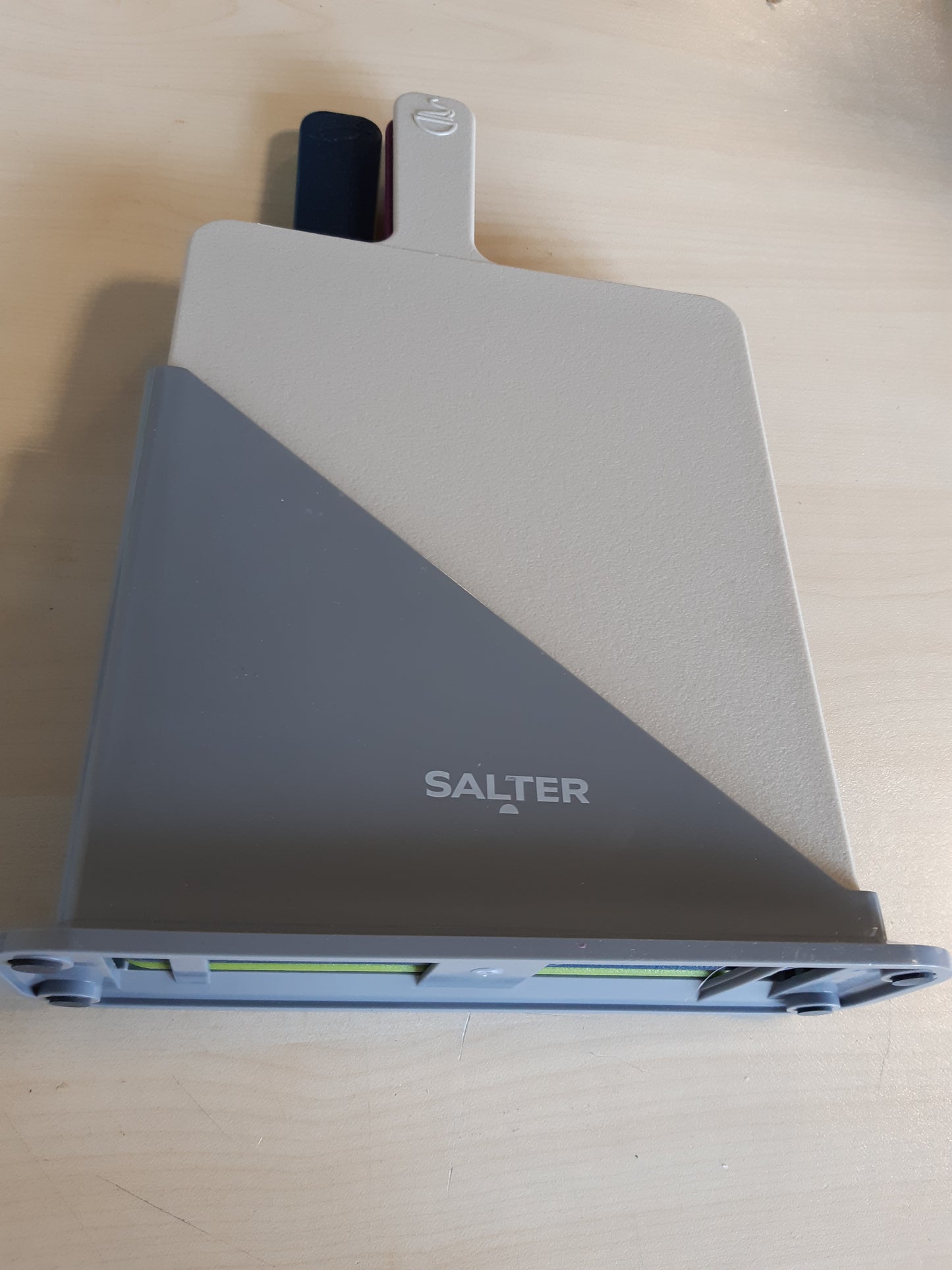 246801 - SALTER - Set prej 4 dërrasash prerëse, me kod ngjyrash, të sigurta për lavastovilje