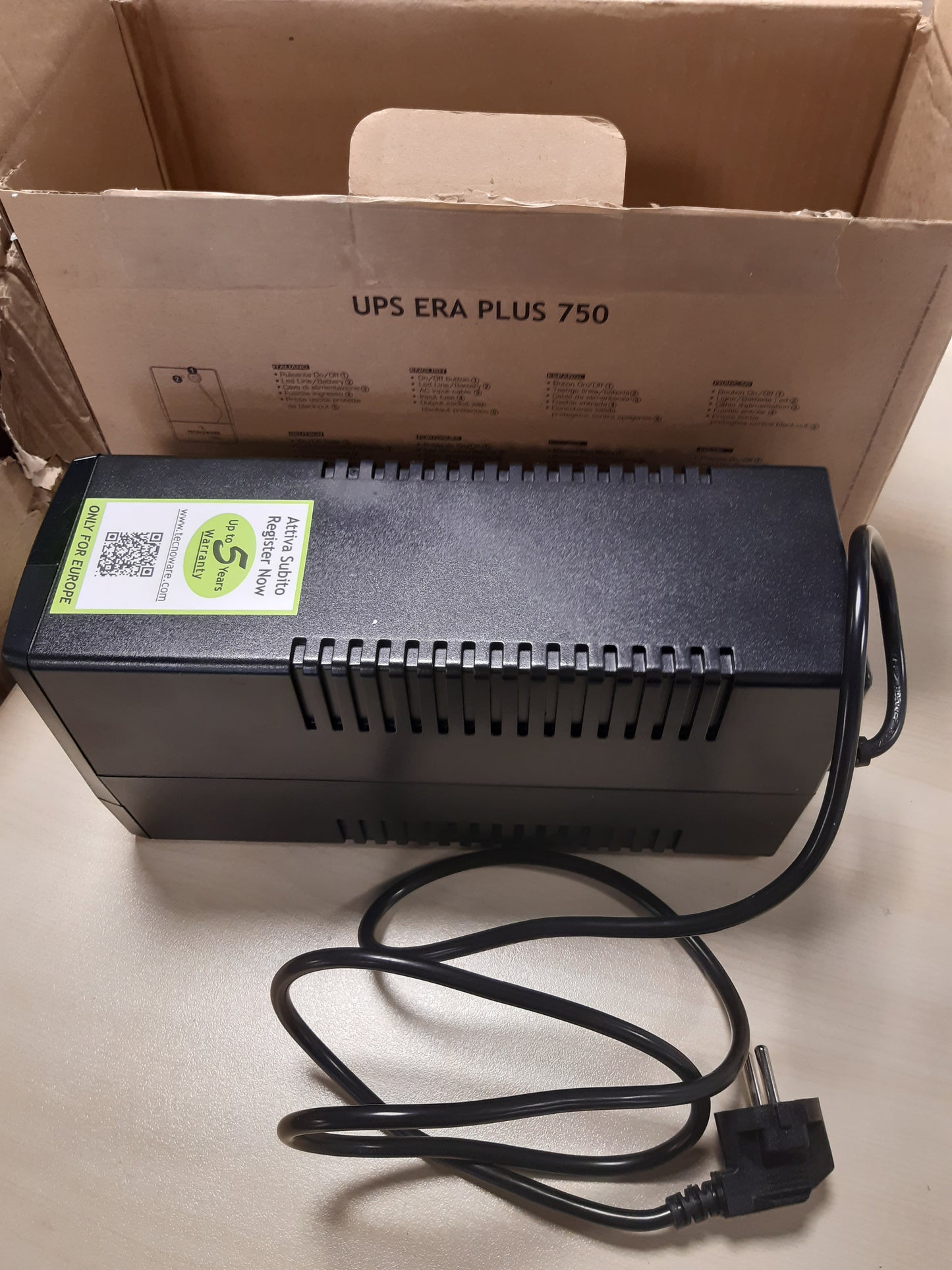 188924 - TECNOWARE - UPS ERA PLUS 750, Mbrojtje Rrymash, AVR Plus, Kohëzgjatje Pune 10min për PC/40min për Modem, 2 Priza Schuko, e Heshtur, e Zezë, 750VA