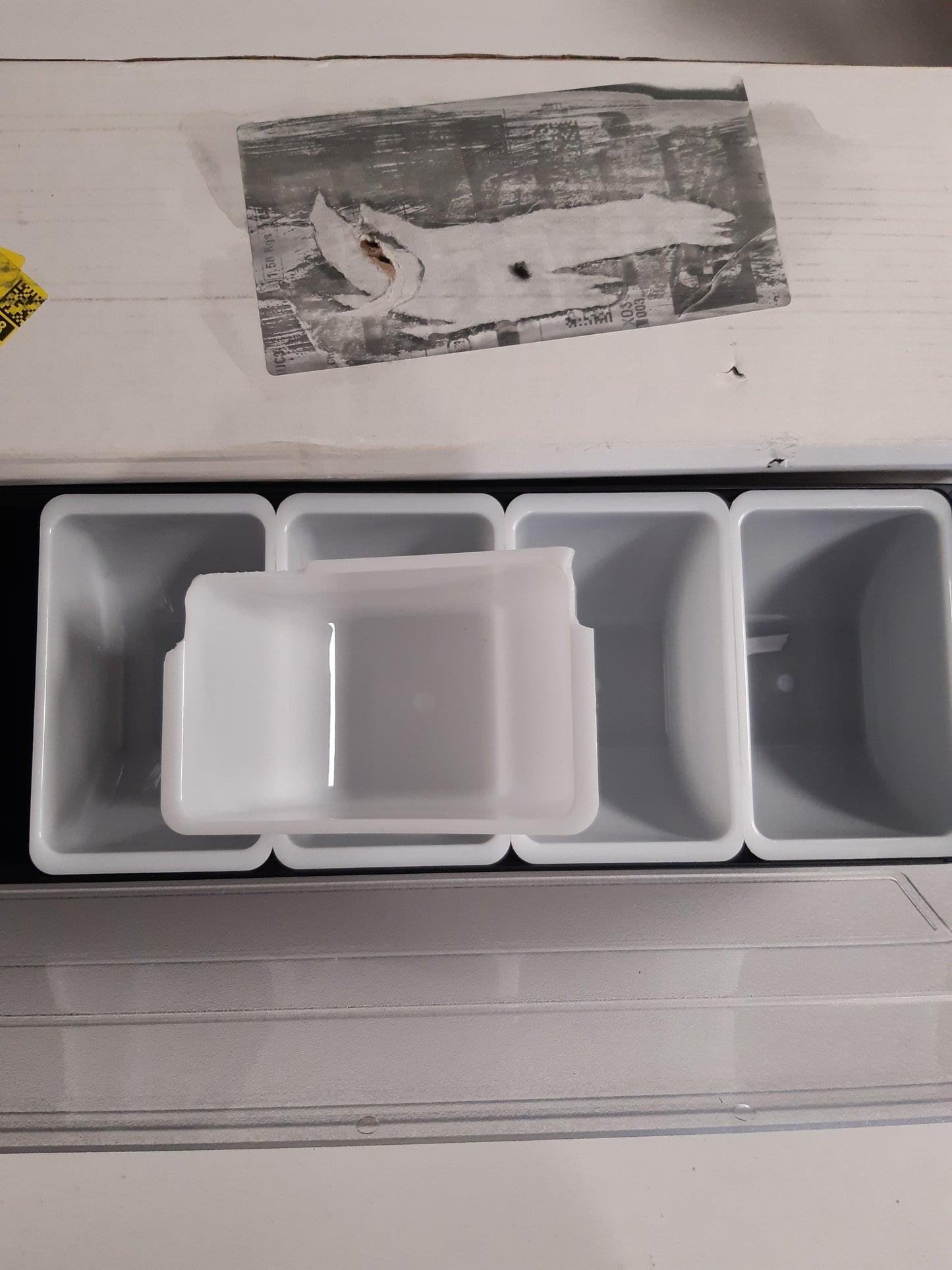 175807 - LACARI Mbajtëse Erëzash, Enë për Përbërës dhe Koktejle me 5 Shtresa