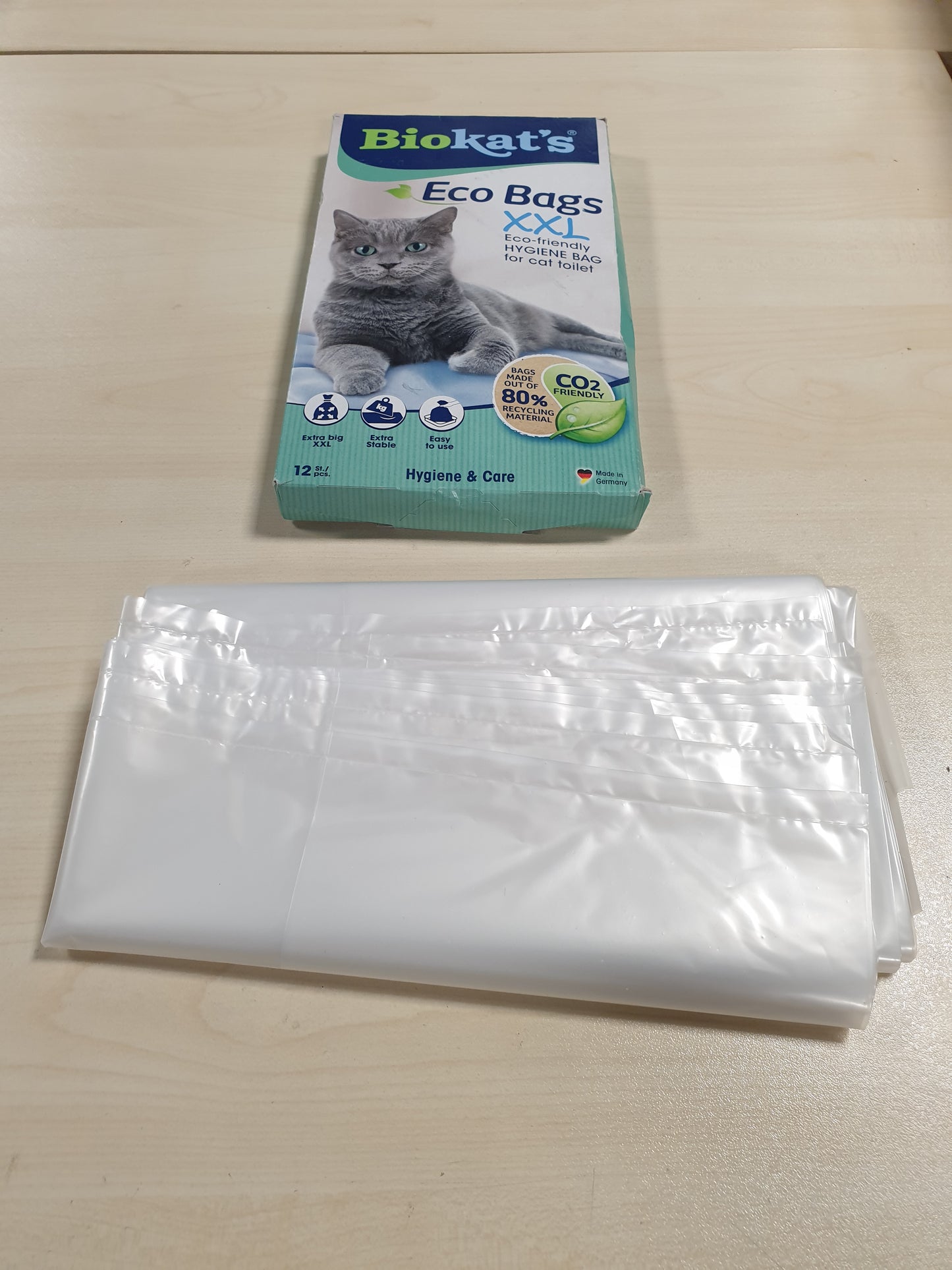 258427 - BIOKAT Qese Eko XXL për vendosje në kutinë e mbeturinave të maceve, 1 pako (1 x 12 qese)