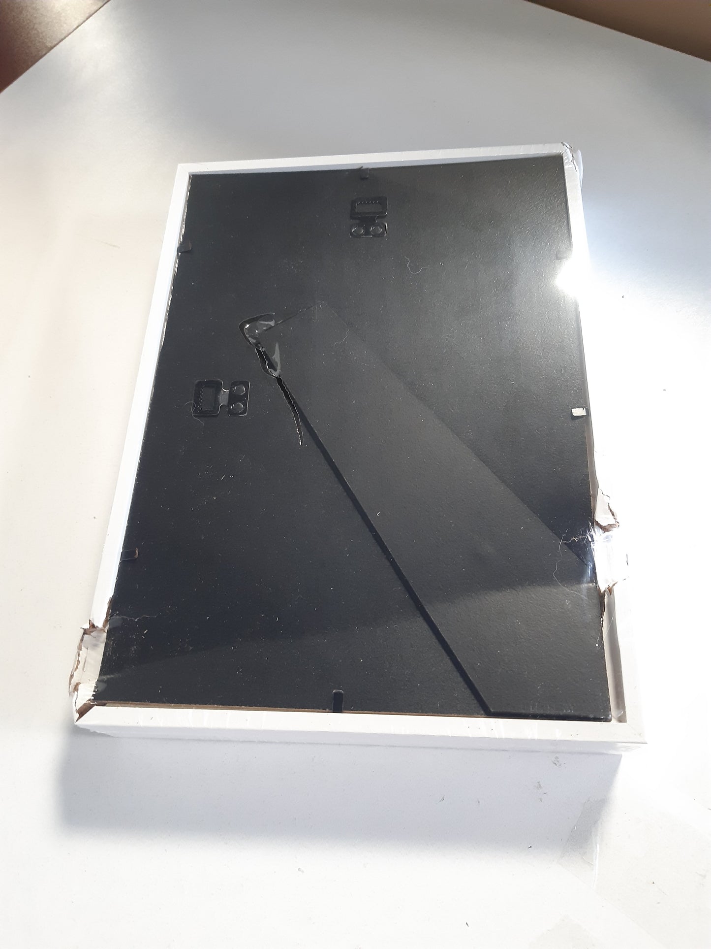 211617 - KORNIZË 3D e Thellë për Mbushje, 21 x 30 cm, me Panel Akrilik Transparent, për Buqeta Dasmash dhe Objekte Dekorative, Kutia prej Druri me Thellësi 3cm - E Bardhë