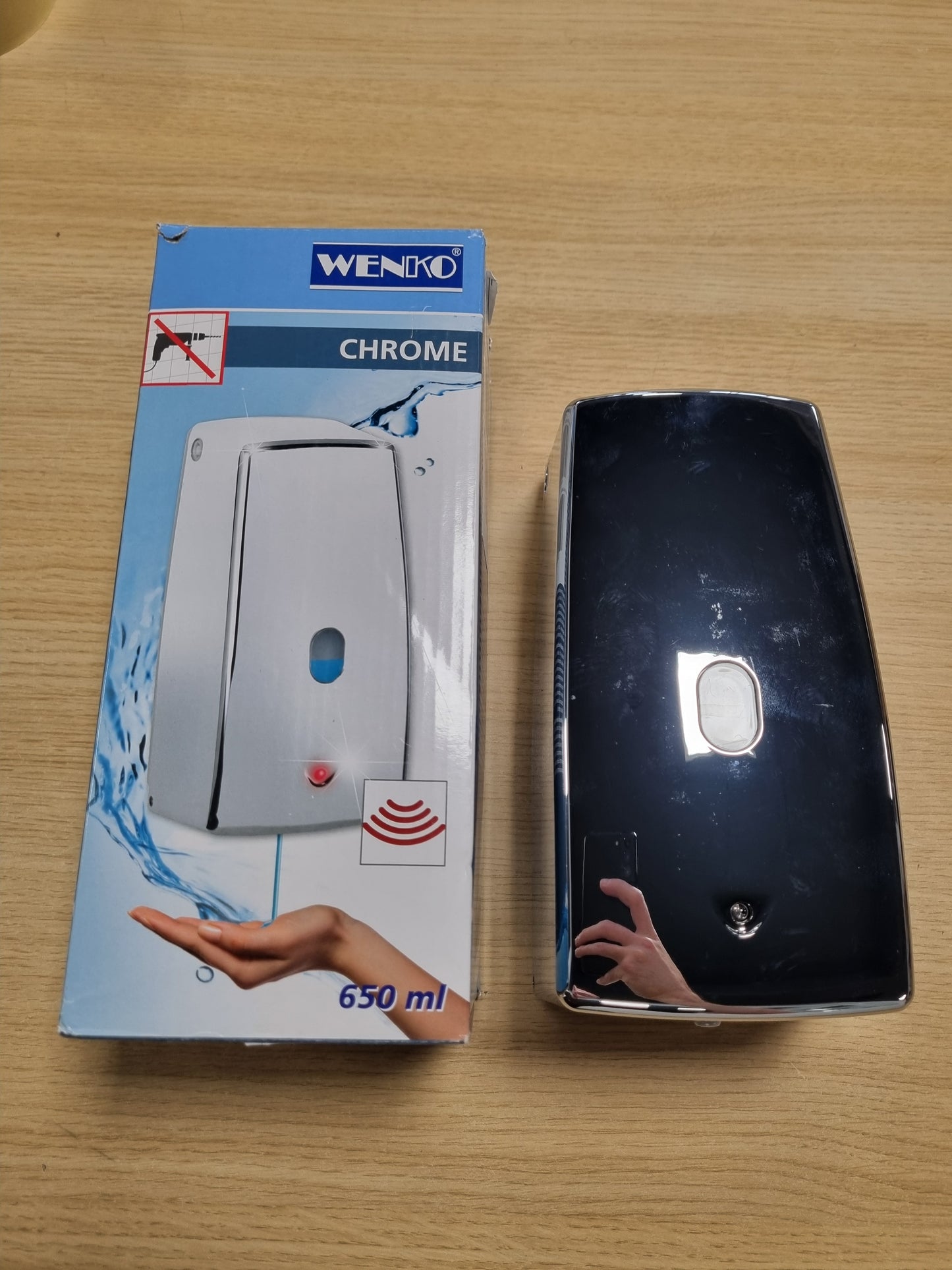 250676 - WENKO Dozator sapuni me infra të kuqe Treviso Chrome, 650 ml, Plastik, 11 x 22.5 x 10.5 cm, Krom