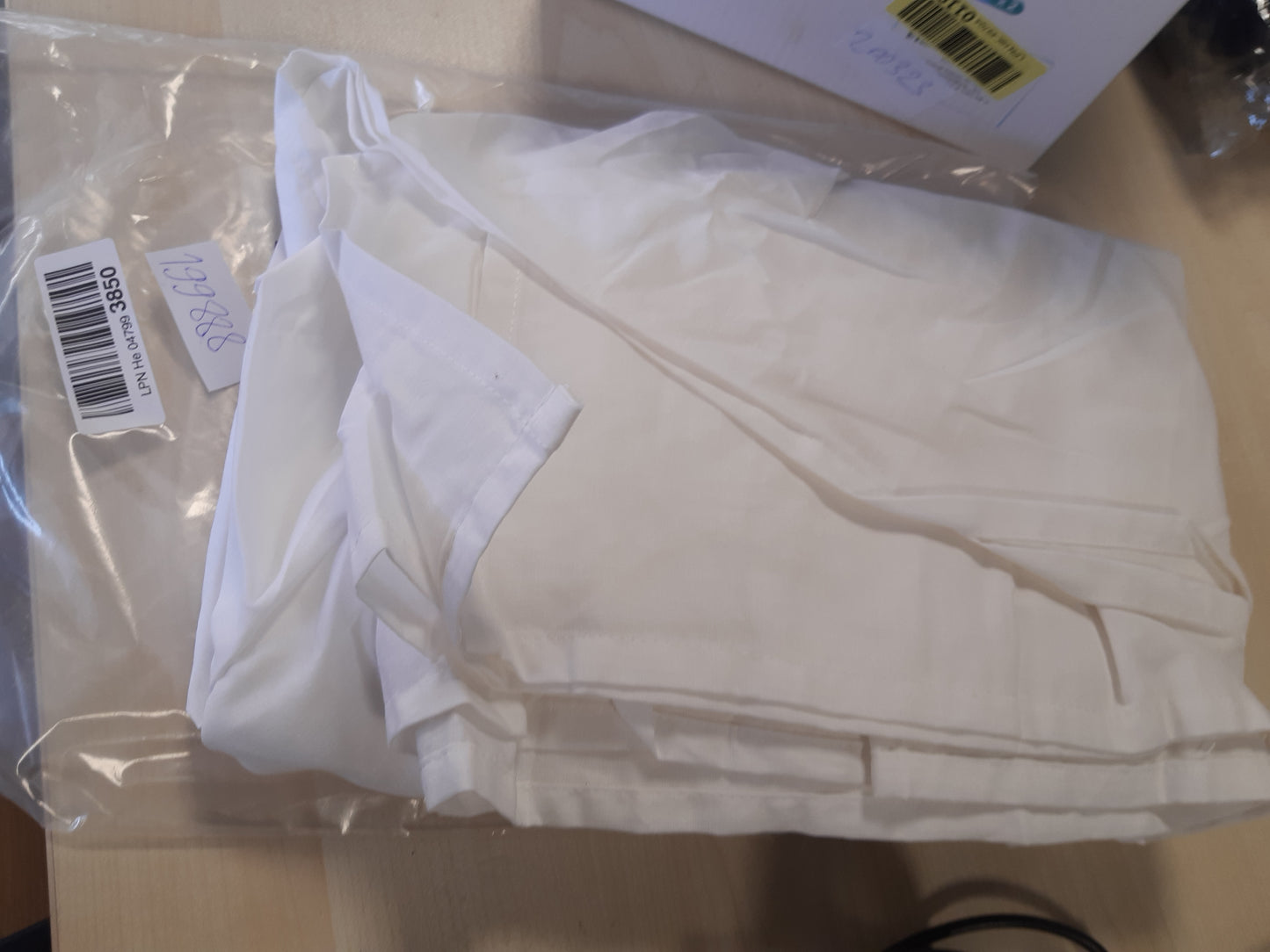 199888 - JOTEX Zack Volant - mbulesë shtrati organike 100% pambuk, lartësi 45 cm, e bardhë, madhësi 90x200cm