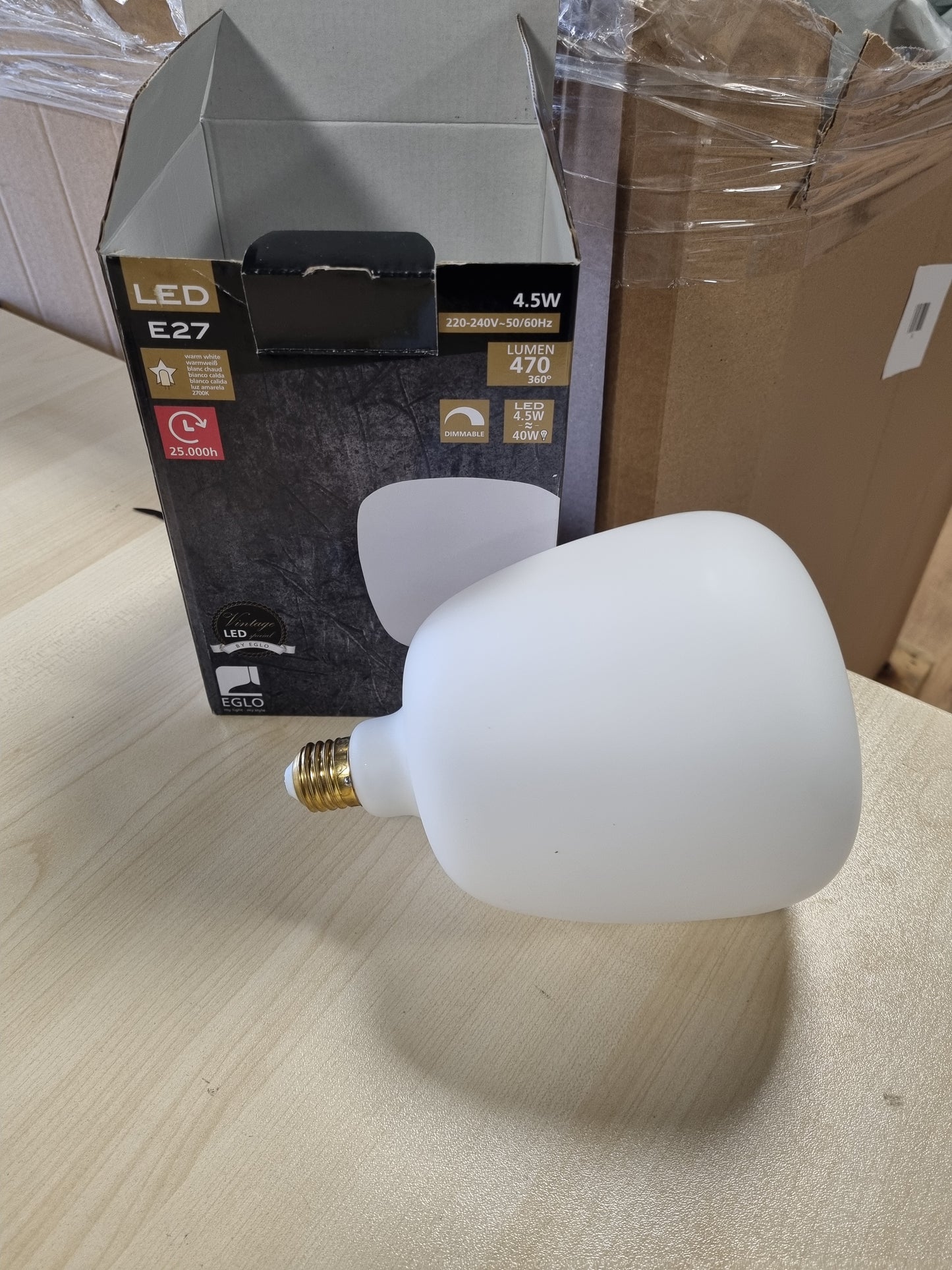 202039 - EGLO - Llambë LED E27, me errësim, llambë katrore, 4.5V (ekuivalent i 40V), 470 lumen, dritë e ngrohtë e bardhë, 2700K, opal i bardhë, modeli TS140, diameter 14 cm