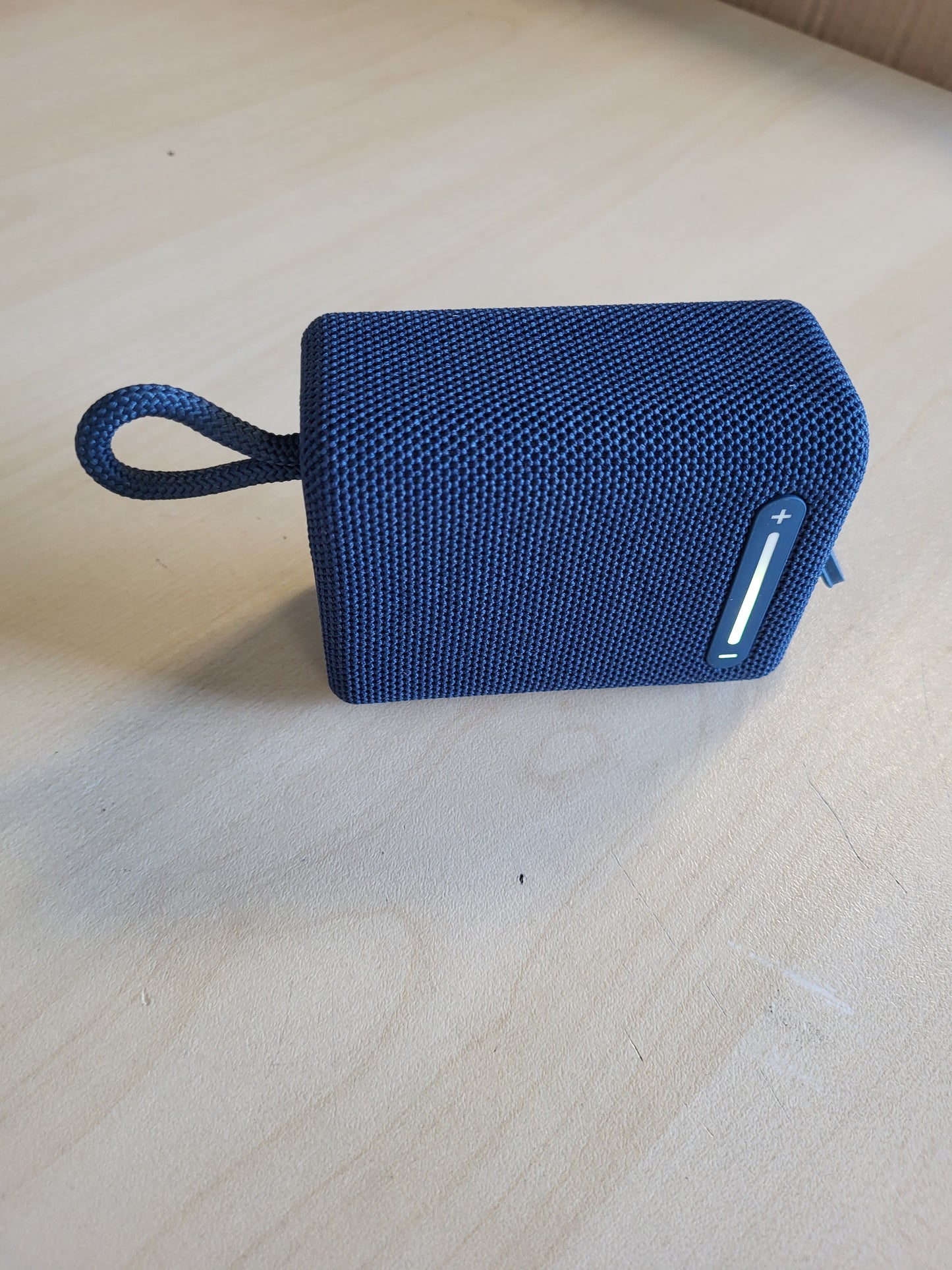 268693 - NGS ROLLER FURIA 1 BLUE, Altoparlant Portativ Bluetooth, Ndriçim RGB, IPX6 Rezistent ndaj Ujit, 15 W, TWS, PORTA USB, Bateri 9 Orëshe, Blu