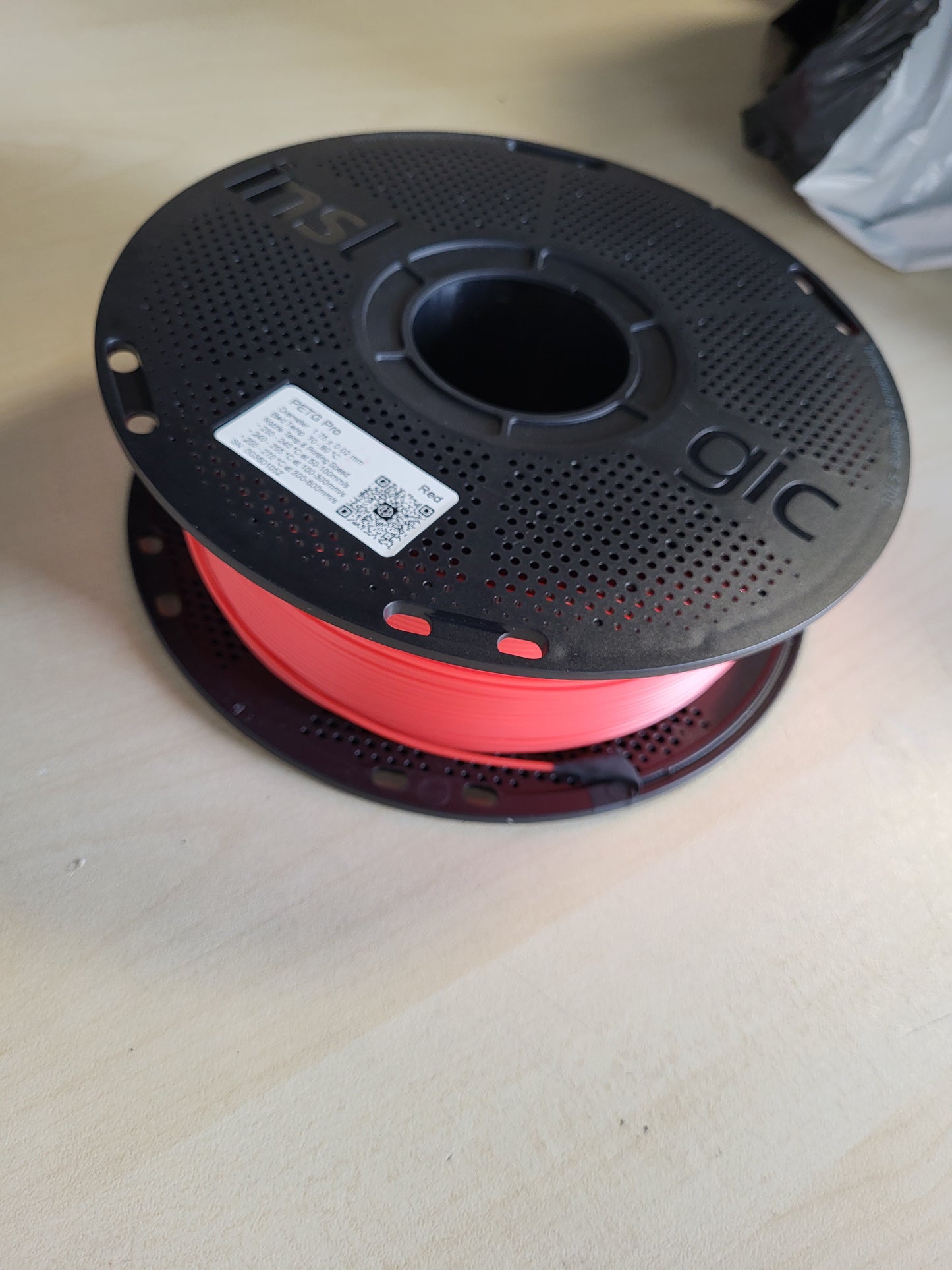 269246 - INSLOGIC Filament PETG Pro 1.75 mm, shpejtësi e lartë, mat, ±0.02 mm, rezistencë e fortë, bobinë 1 kg, e kuqe