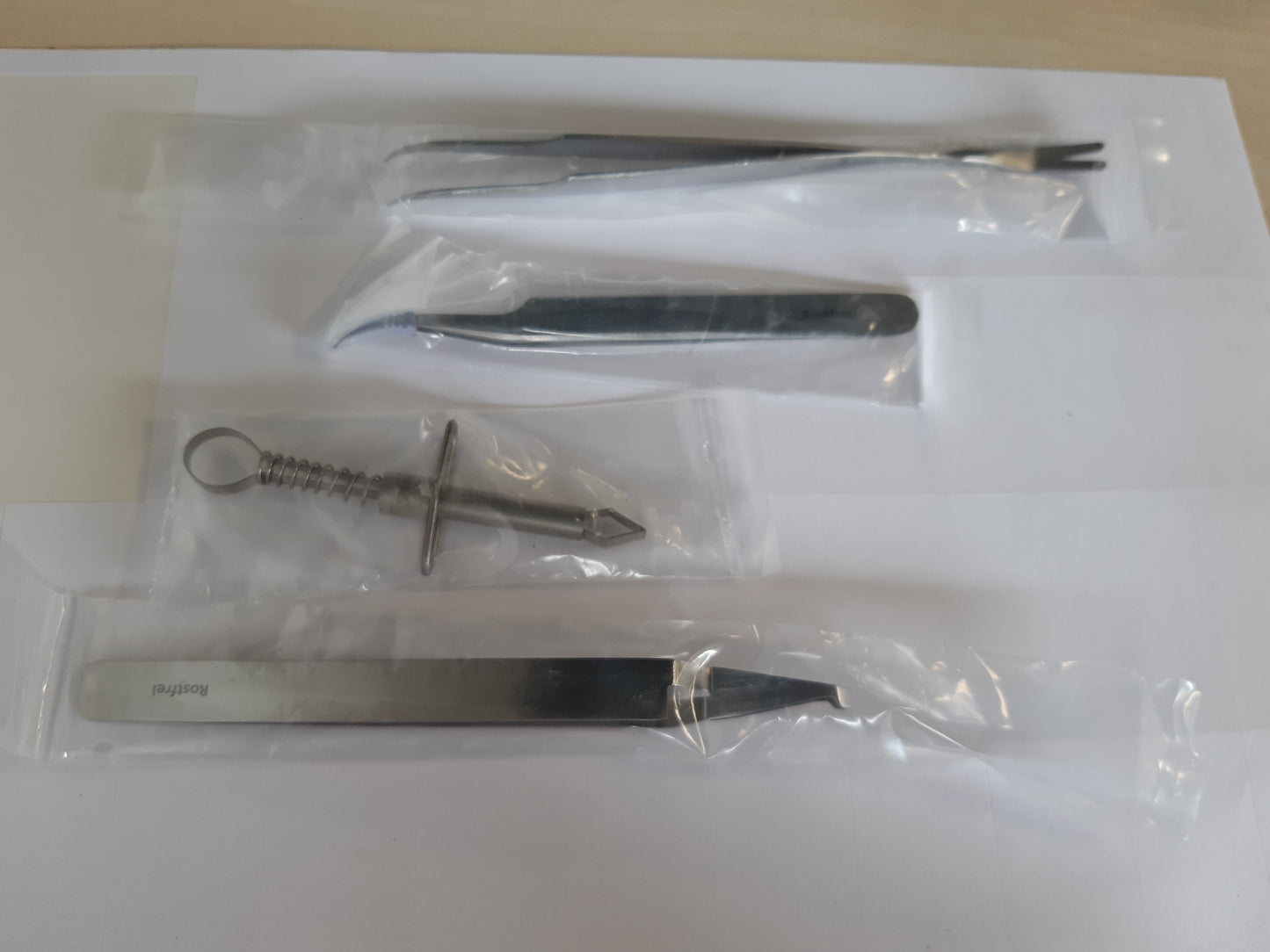 248690 - Schwertkrone® Set me 4 Piskatore kundër Rriqrave - Çelik inox Premium - Piskatore për qen, mace dhe njerëz - Grep rriqrash për qen - Set me 4 pjesë
