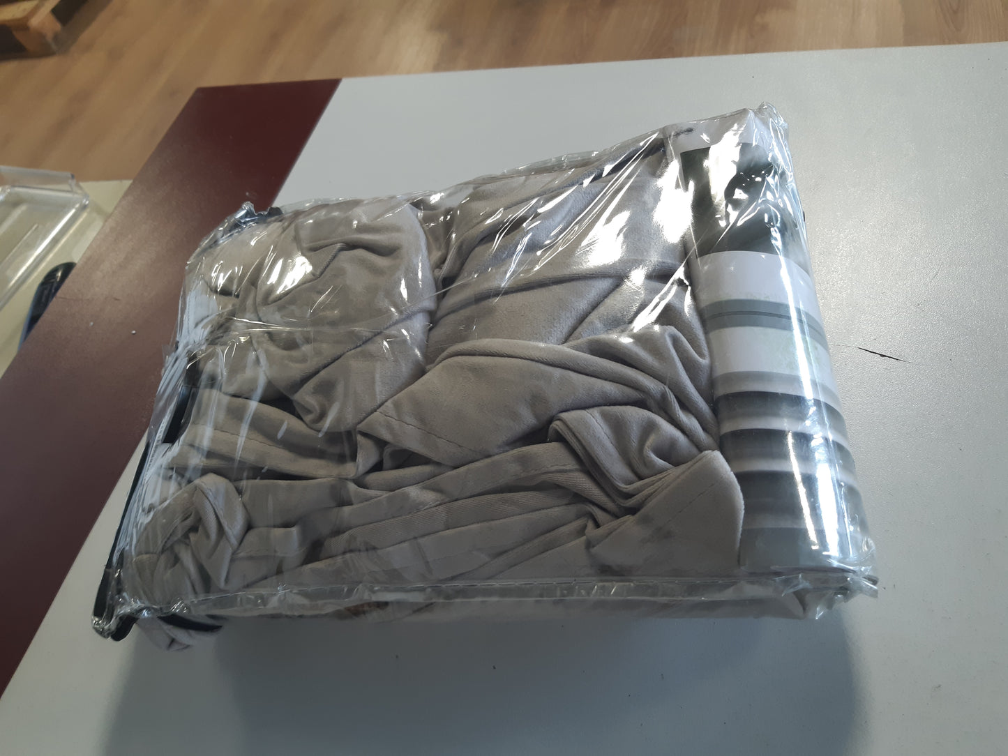 209154 - EUROFIRANY Perde PIERRE prej Kadifeje me Vrima - 1 Copë, 200g/m², për Dhomën e Ndenjes dhe Dhomën e Gjumit, 140x250 cm, Ngjyrë Bezhë