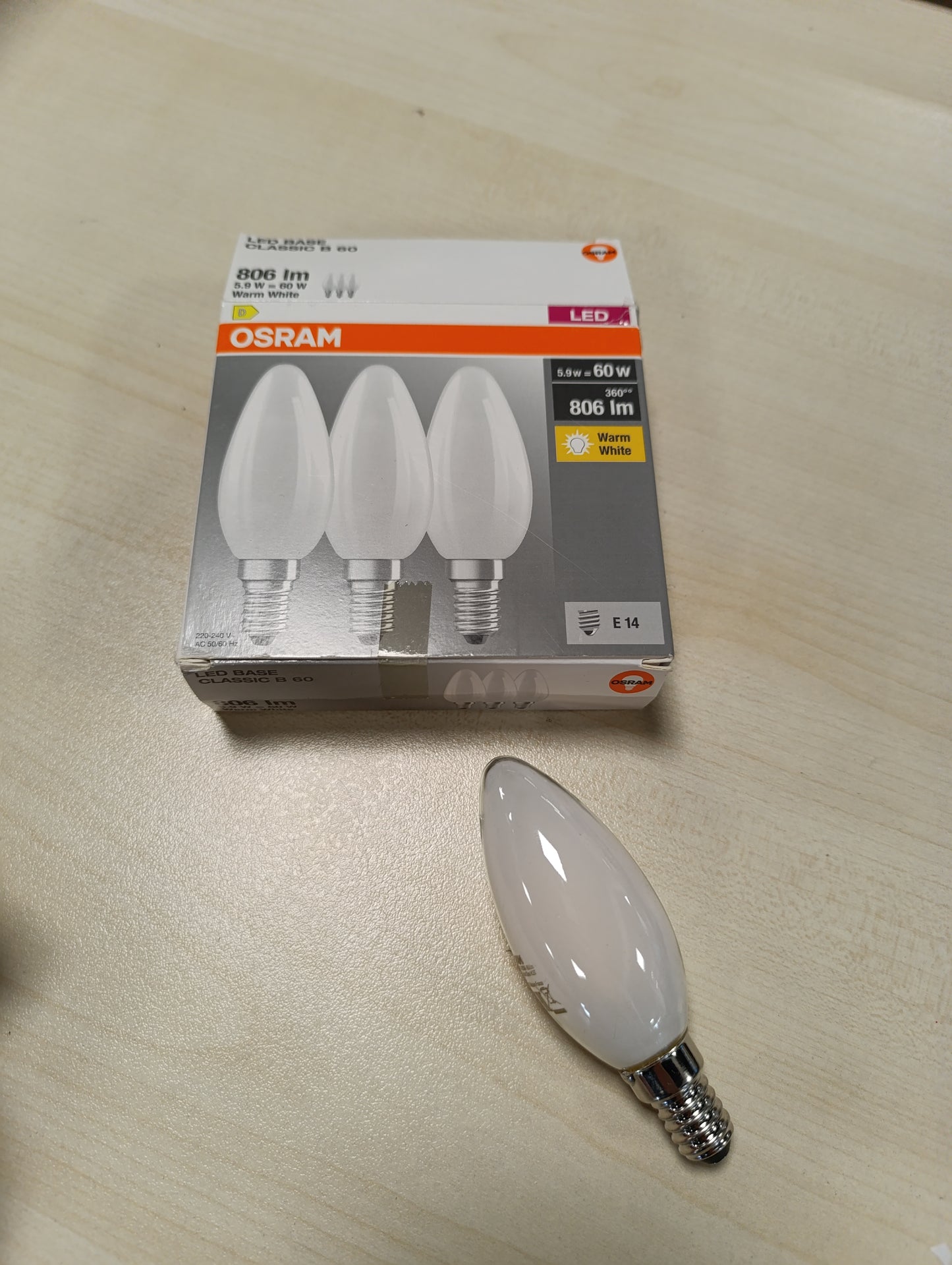 248365 - OSRAM Llambë Star me filament - Bazë E14 - Xham i ngrirë - E bardhë e ngrohtë (2700K) - 806 lumen - Zëvendësim për llambat tradicionale 60W - Pako me 1