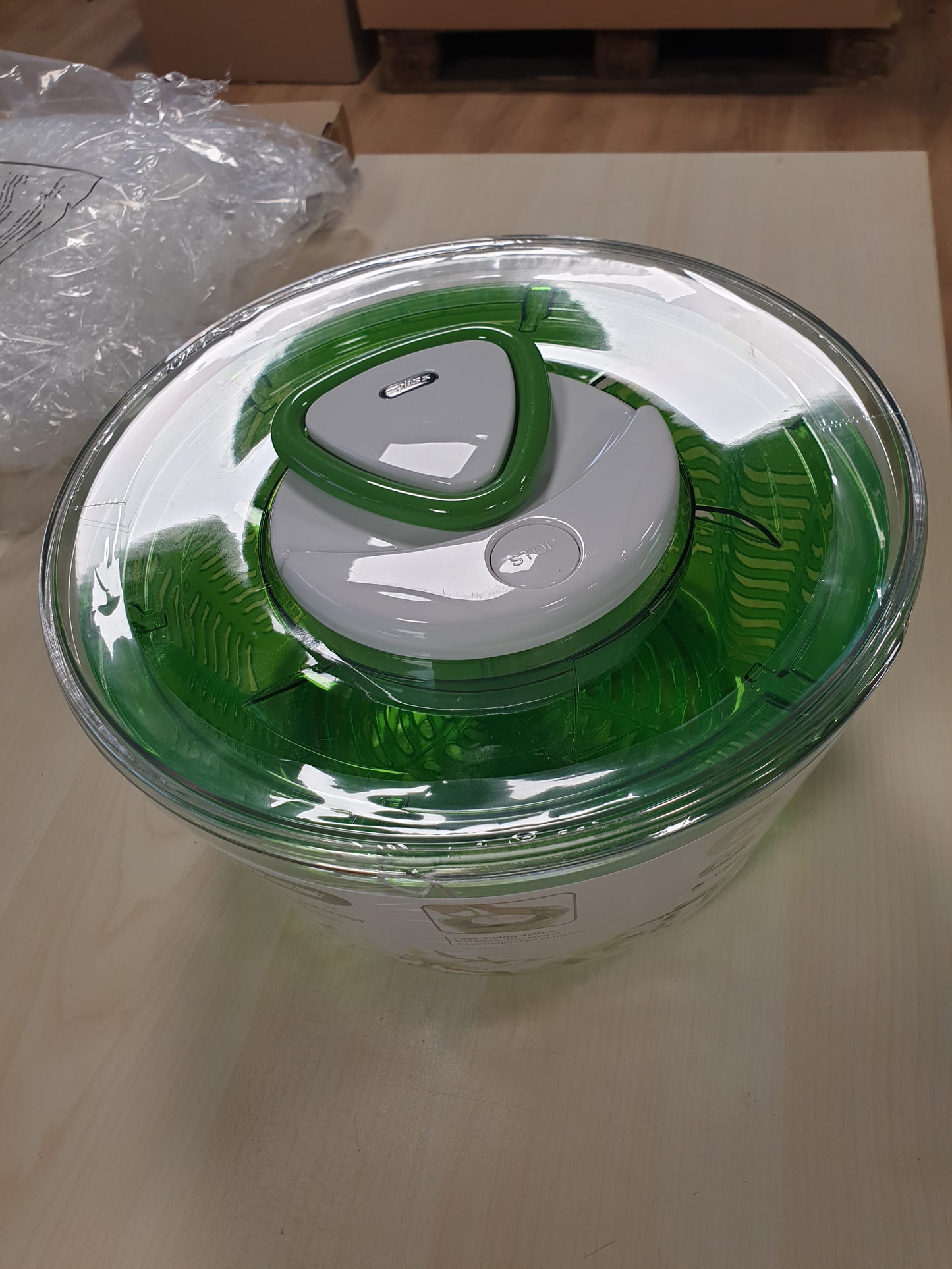 170486 - ZYLISS E940012 Spinneri i Lehtë për Sallatë në Madhësi të Madhe, Material Plastik, Ngjyra Jeshile, me Sistem AquaVent, Kordë Tërheqëse dhe Frenim, Bazë Anti-Rrëshqitëse, i Lavueshëm në Lavastovilje, Garanci 5-vjeçare