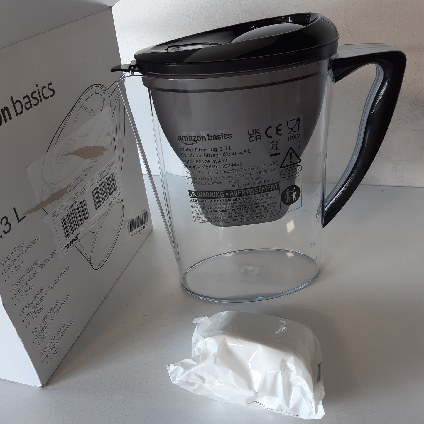 262095 - AMAZON BASICS Enë Filtri Uji 2.3L - E Zezë