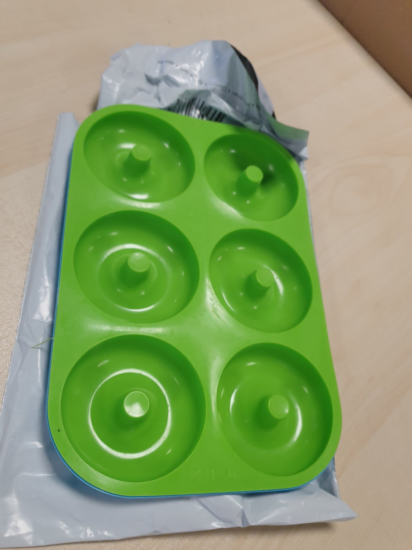 211533 - WALFOS - Forma e Silikonit për Petulla, Tavë Pjekjeje Jo-Ngjitëse me 6 Gota, E Sigurt për Lavastovilje, Furrë dhe Mikrovalë, Seti i dy Pjesëve për Ëmbëlsira, Biskota, Simite, Mafine