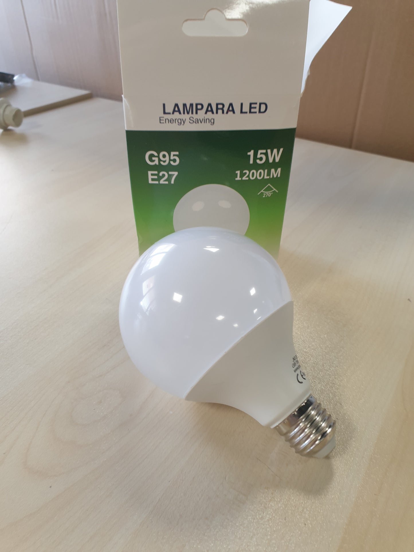 186900 - JANDEI - Llambë LED Globe G95, E27, me Fuqi 15W (Ekuivalente me 100W), Ndriçim 1500 Lumen, Ngjyrë e Bardhë e Ftohtë 6000K, CRI>80, Rrezja e Dritës 270 Gradë, Pa Ndriçim të Errët, Përshtatshme për Zyrë, Shtëpi, Kuzhinë.
