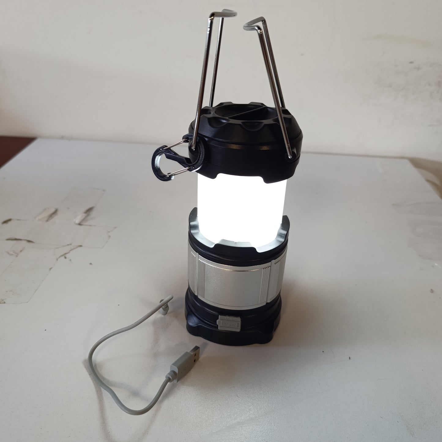 222951 - FENER KAMPINGU IPX5 LED, 4 mënyra drite, llambë e ndritshme kampingu, llambë LED USB, elektrik dore me bankë energjie të rikarikueshme, bateri e integruar