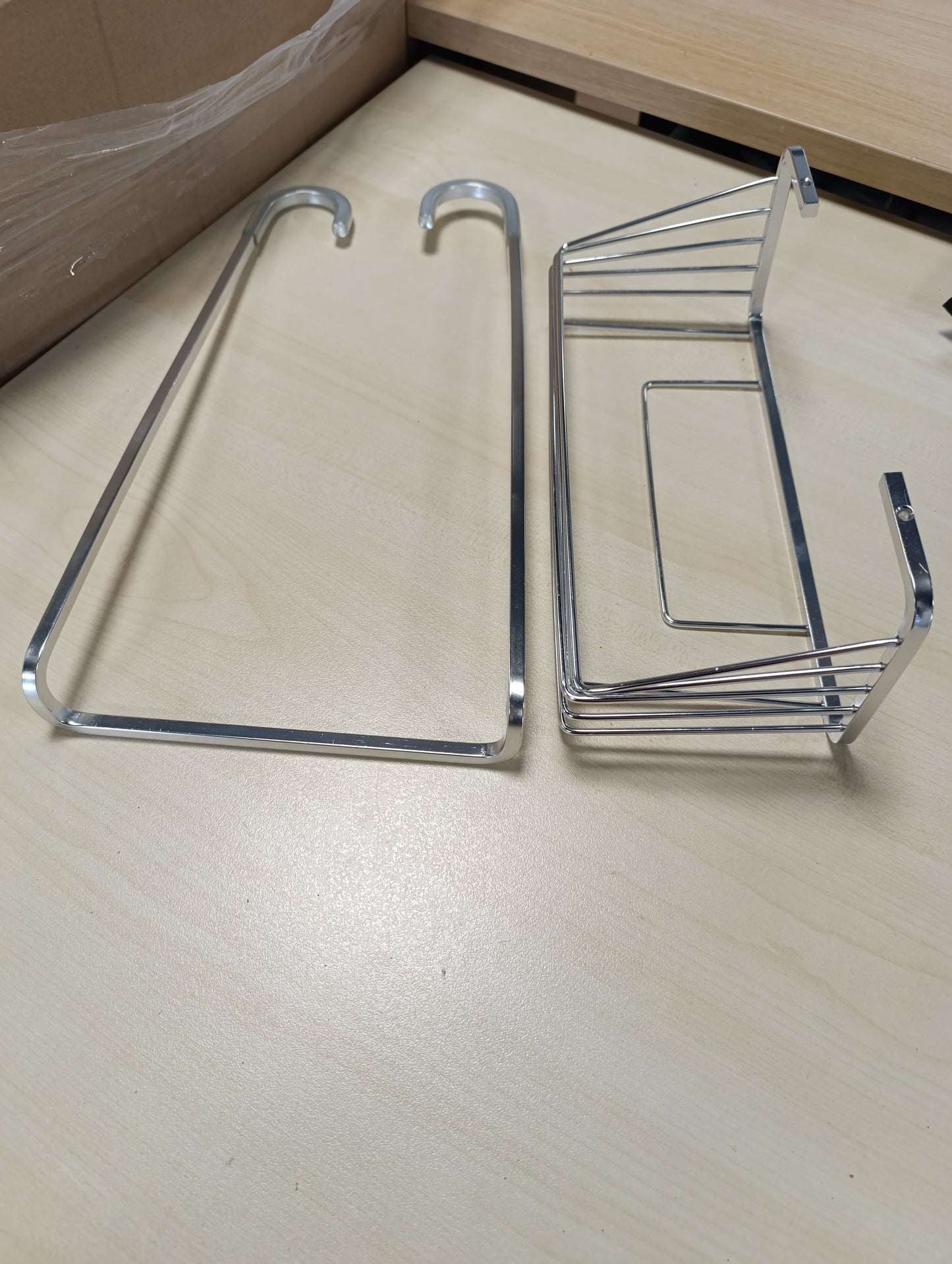 223211 - TATAY Kabinet dushi prej alumini për montim në mur | Rezistent ndaj lagështirës dhe korrozionit | Mbështet 8 kg | Instalim i lehtë pa shpim | 28 x 12.8 x 38.5 cm – Alumini