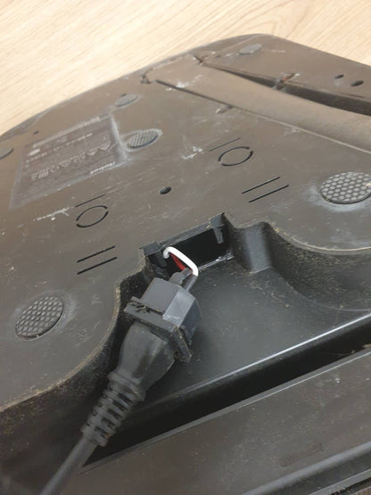 100383 - iROBOT Roomba Combo i5+, Fshesë Robote Dyshemeje dhe Korrenti, me Bazë që Zbrazet Vetë, Hartëzim Inteligjent, Wi-Fi, Zbulues Pengesash, 2 Furça Shumësipërfaqësore, Aplikacion dhe Asistent Zanor