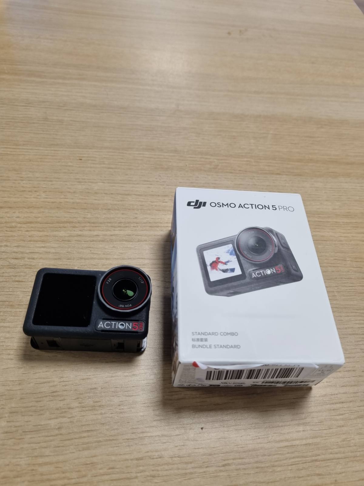 158405 - DJI Osmo Action 5 Pro Standard Combo, Kamerë Aksion 4K për Përdorim të Përditshëm | Sensor 1/1.3″, Video 4K/120fps, Gjurmim Subjektesh, Stabilizim, Ekrane me Prekje OLED të Dyfishtë, Rezistent ndaj Ujit, për Sporte dhe Vlogime