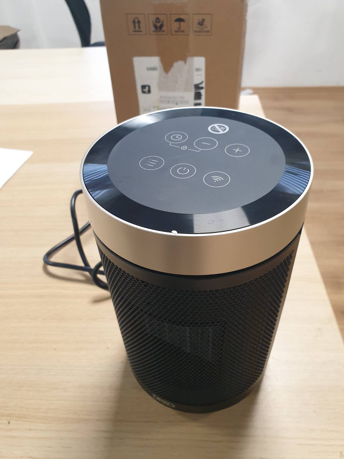 162178 - DREO Ngrohës Elektrik 1500W me Energji të Ulët, I Qetë, me Termostat 3 Mënyra, Kohëmatës 12-Orësh, Mbrojtje nga Mbinxehja dhe Pjerrësia, Për Dhomën e Gjumit