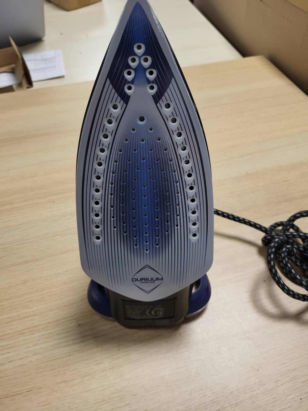 162220 - TEFAL FV6846E1 Ultragliss Plus - Hekur Avulli 2800W me Kolektor të Lëvizshëm Gëlqeres, Avull i Vazhdueshëm 50g/min, 260g/min dhe Fikje Automatike