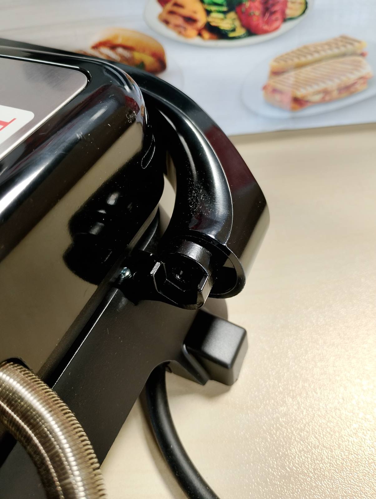 162247 - TEFAL Skara dhe Panini me Kontakt Modeli GC270D10, Materiali Inoks i Çelikut, Ngjyra e Zezë