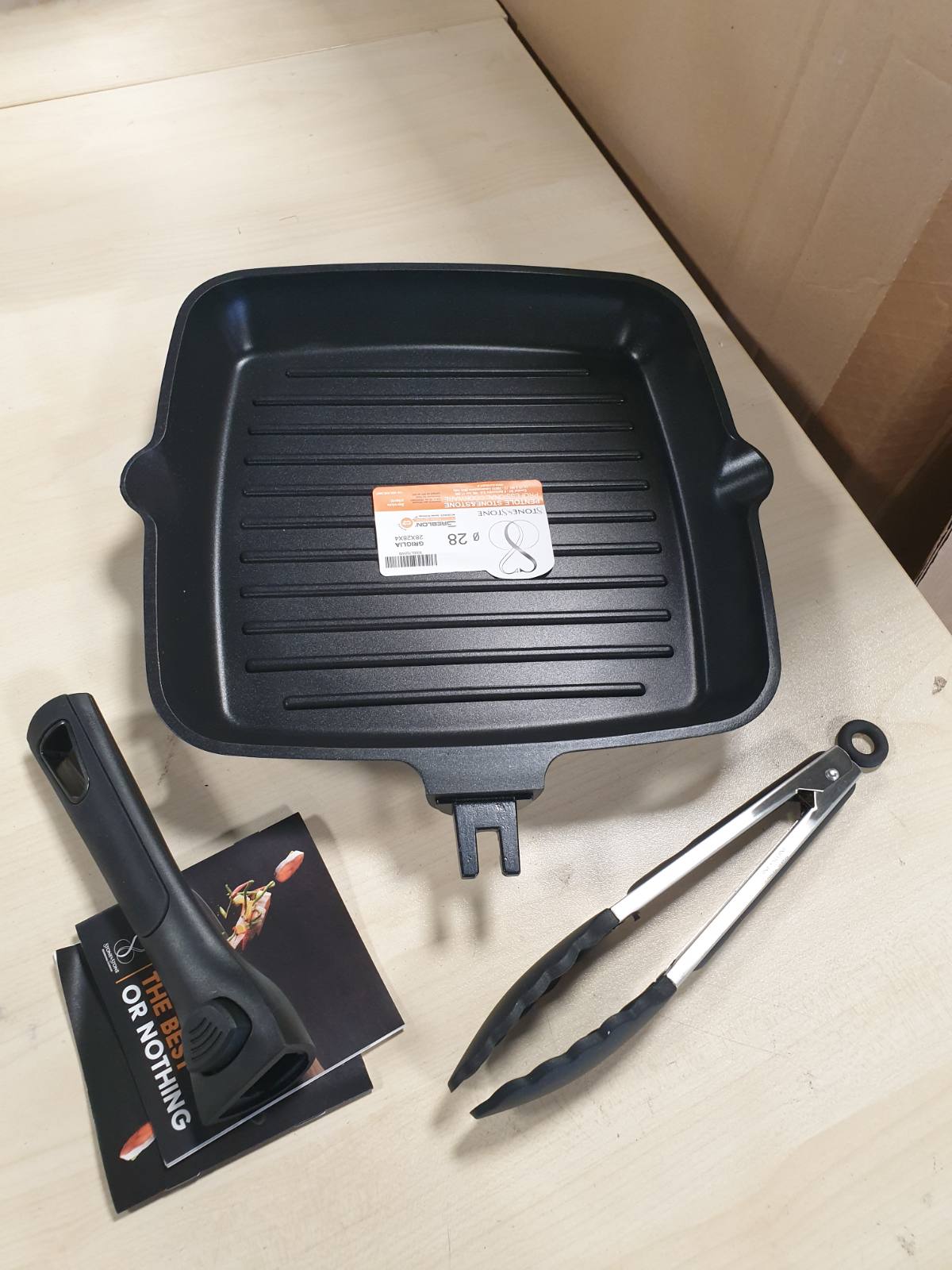 162494 - TIGAN Jo-ngjitës me kapak, veshur me gurë 28cm, për induksion dhe burime të tjera nxehtësie, pa PFOA, material veshjeje gjermane GREBLON
