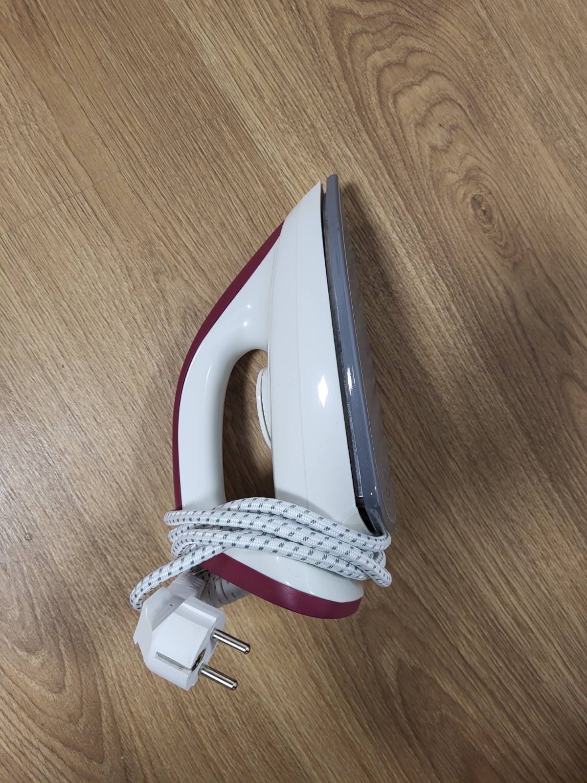 162592 - TEFAL EASYGLISS FS4030 - Hekur Avulli me Wattage të Lartë