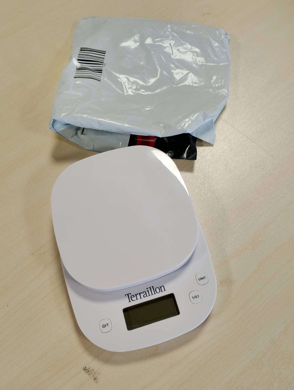 162743 - TERRAILLON - Peshore Elektronike PRECISION, Graduacion Dinamik 0.1g/0.5g/1g, Kapacitet 2kg, Tara, Konvertim Lëngu, Fikje Automatike, Ekran LCD, Ngjyra e Bardhë