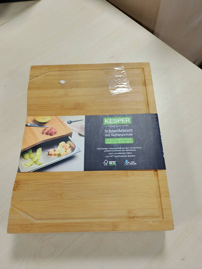 162747 - KESPER - Dërrasë Prerëse me Tepsi Pikuese nga Bambu, Përmasat: 36.5 x 28 x 6.8 cm, Ngjyra: Kafe, Argjendtë, Modeli: 58356