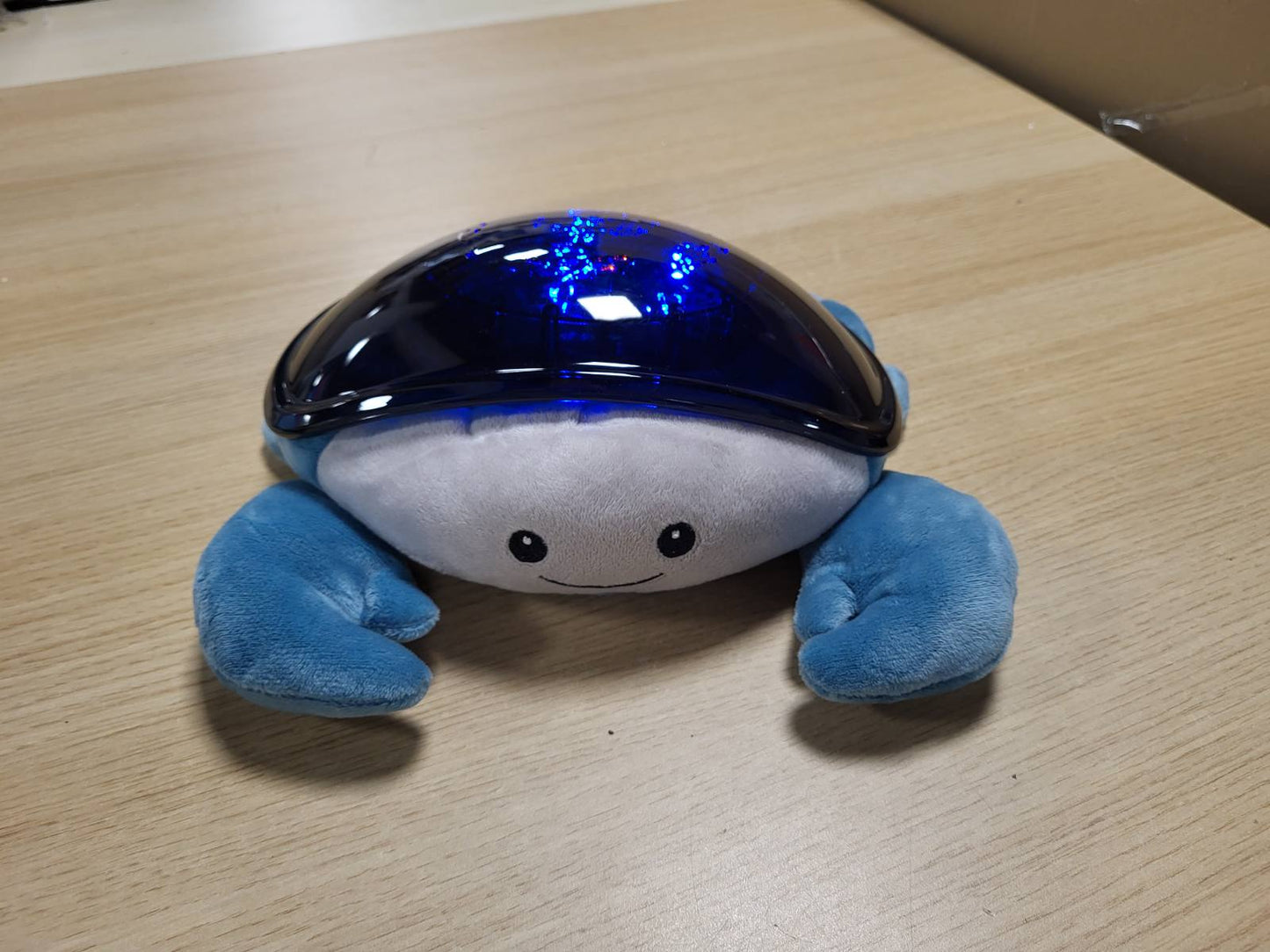 183275 - ZAZU - Cody the Crab, Projektor LED me Dritë Nate: Modeli Oqean me Peshq në Lëvizje, 5 Melodi, Programi për Gjumë me 3 Faza, Zbulues Tingulli, Funksionon me Bateri