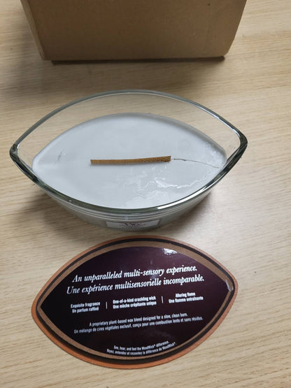 183499 - WOODWICK Qiri Aromatik Ellipse 'Pranë Zjarrit', me Fitil Kërcitjeje, Koha e Djegies deri në 50 Orë