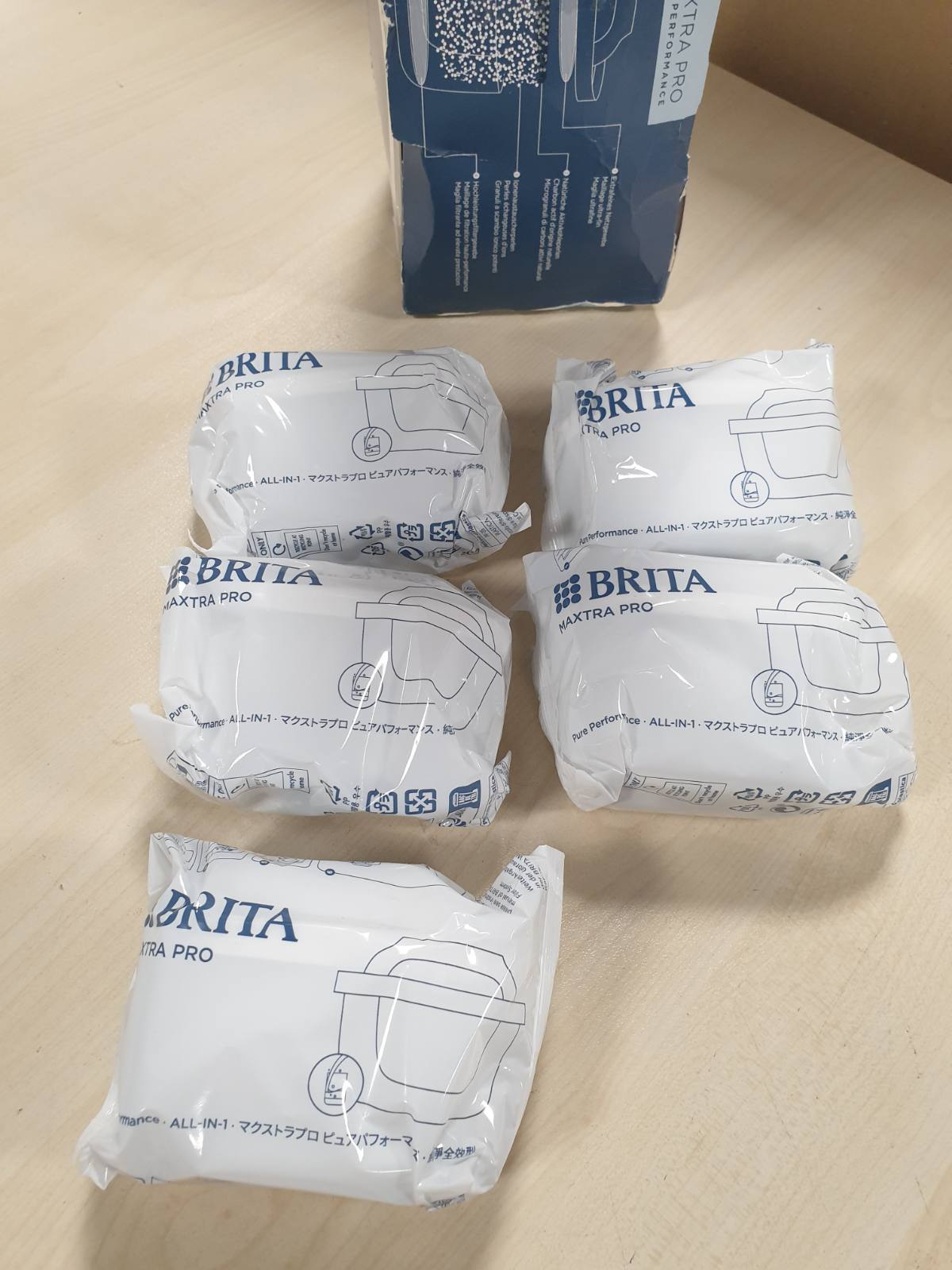 183614 - BRITA MAXTRA PRO Pure Performance, Fishek Filtri Uji, Pako me 6 - Filtri Origjinal Zëvendësues për Kanat e Filtrit, Filtra PFAS, Klor, Gur Gëlqeror, Metale